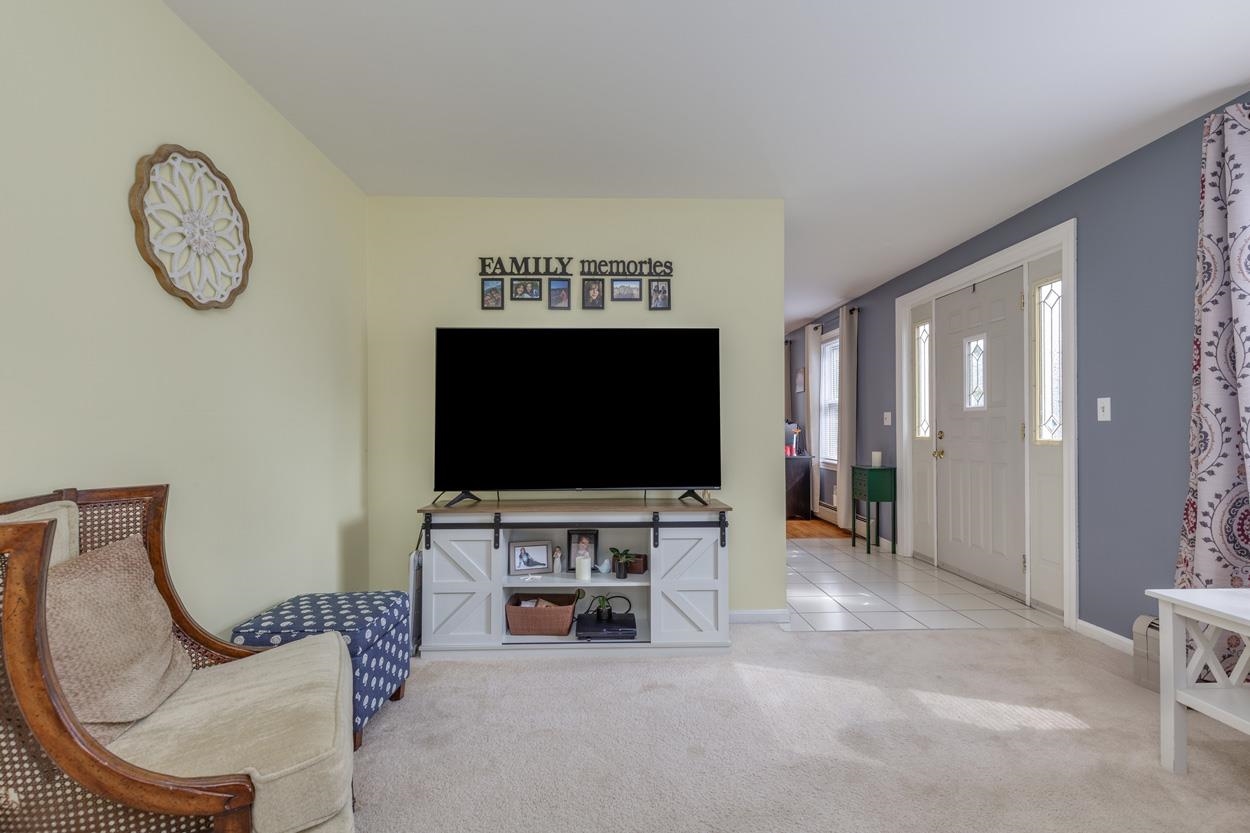 27 Riverview Circle