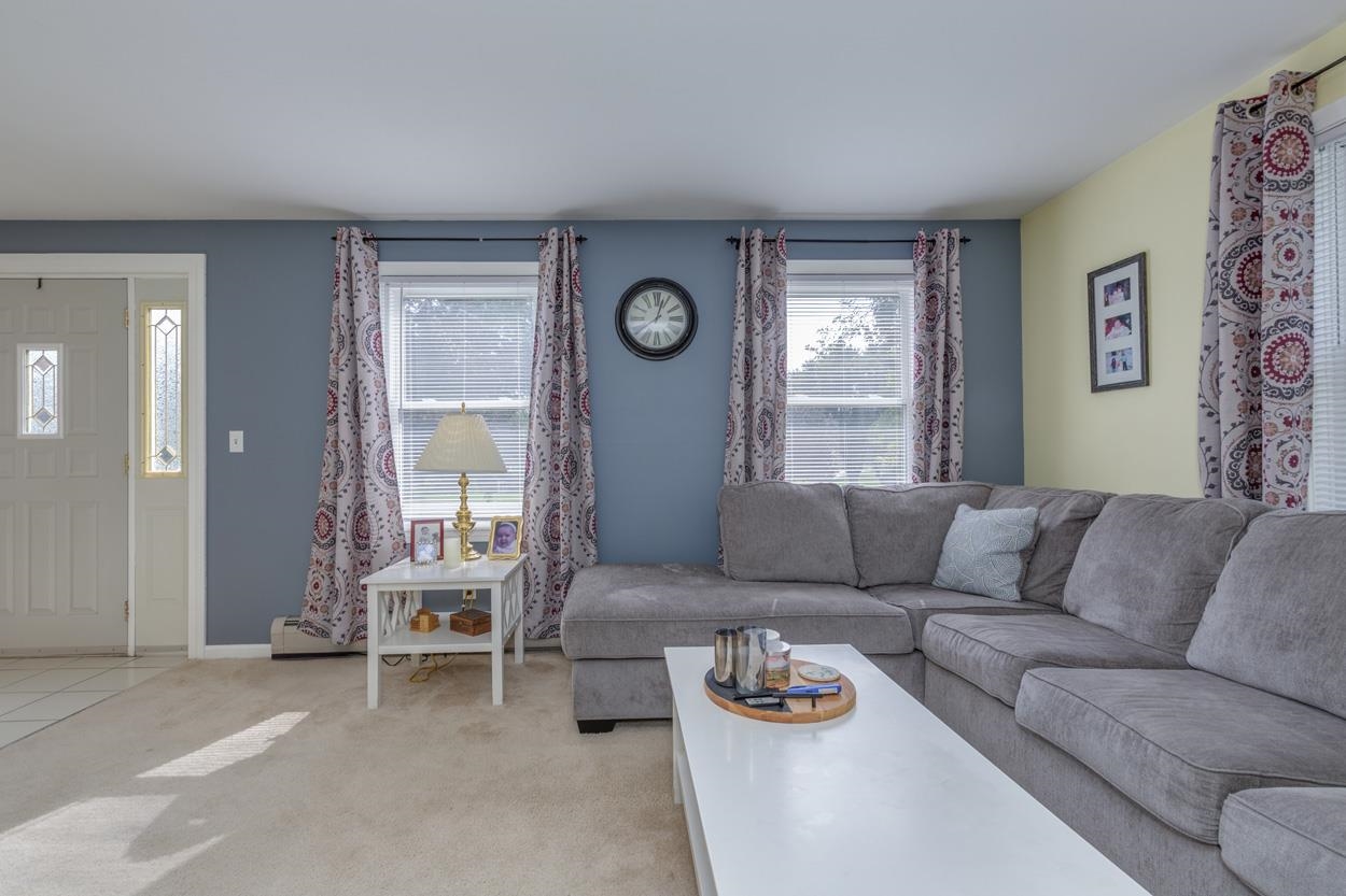 27 Riverview Circle