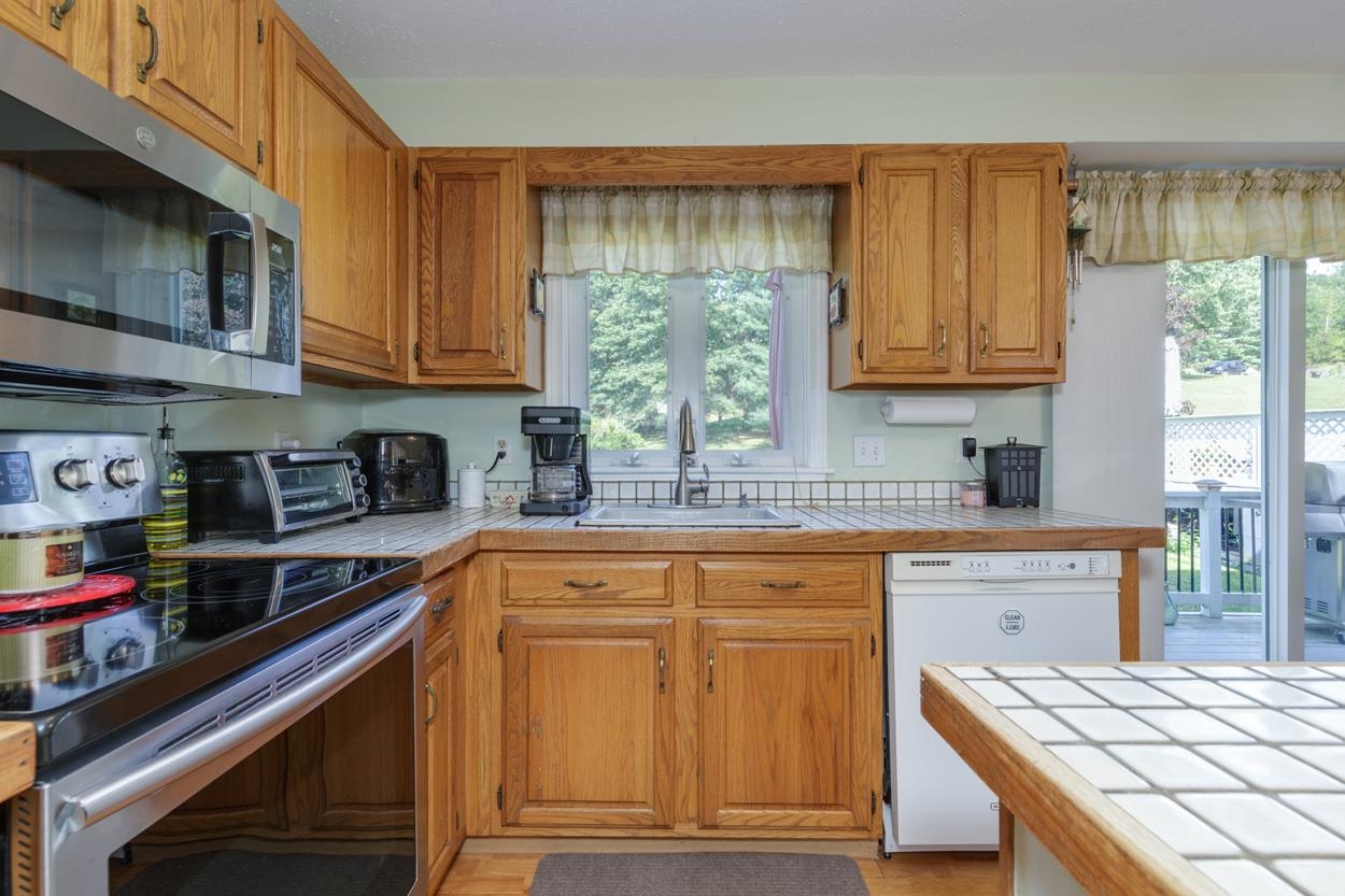 27 Riverview Circle