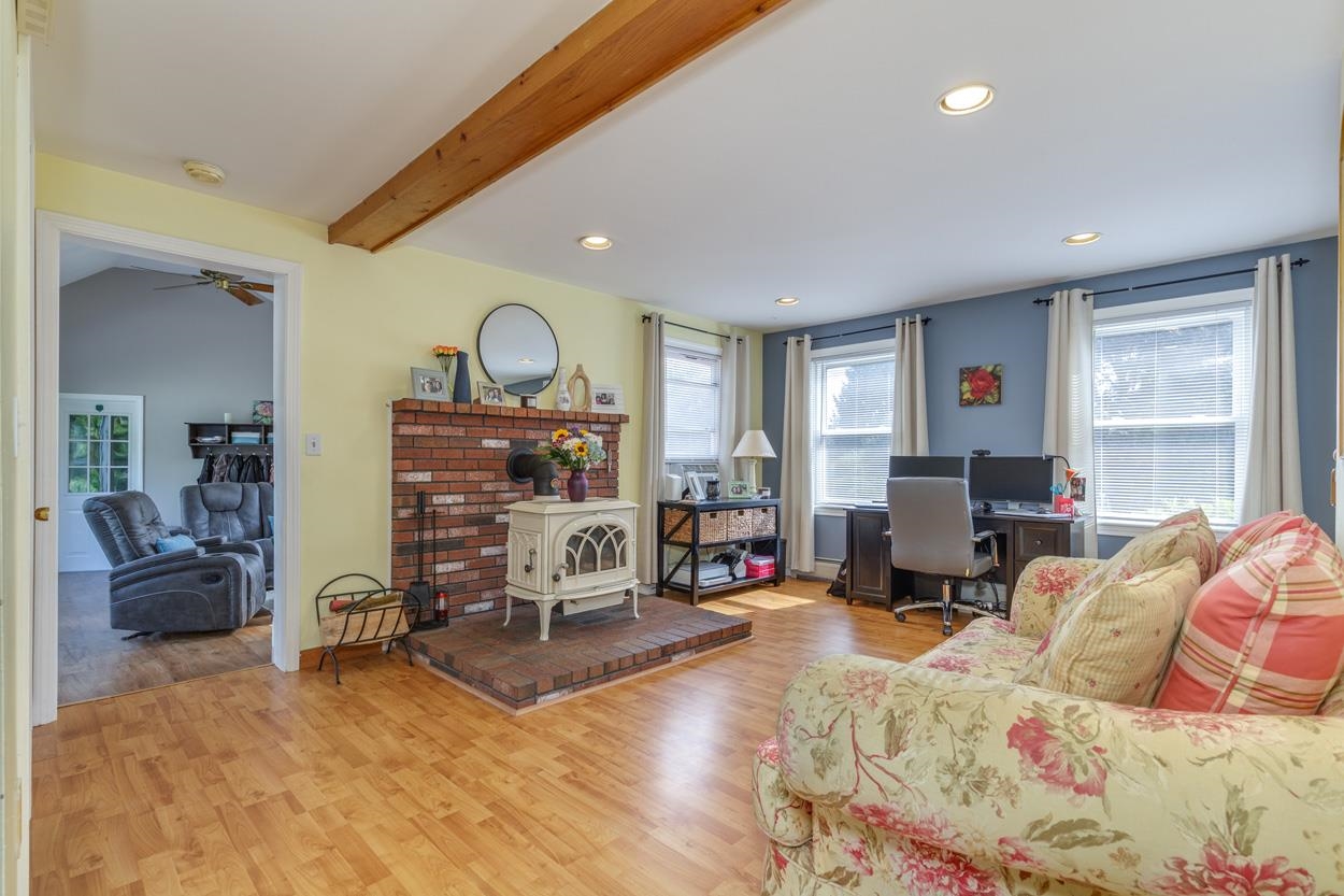 27 Riverview Circle