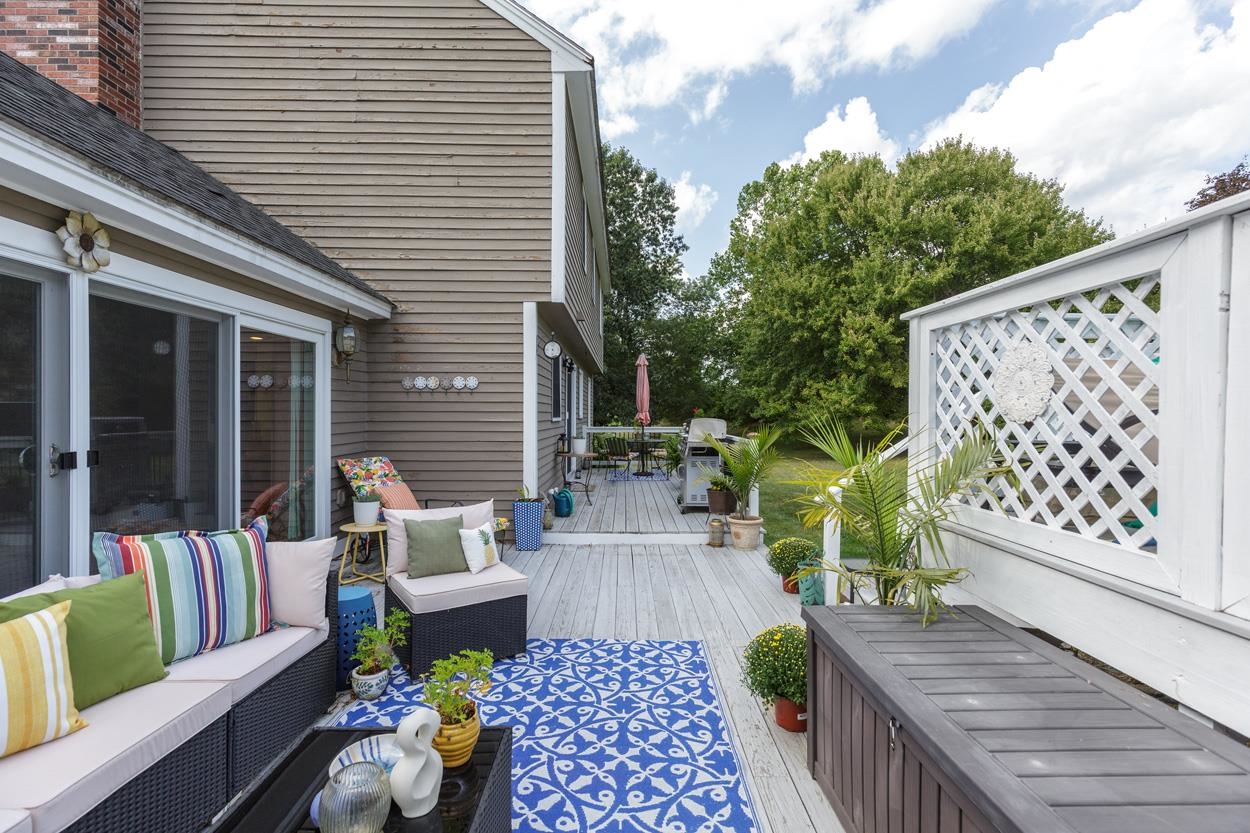 27 Riverview Circle