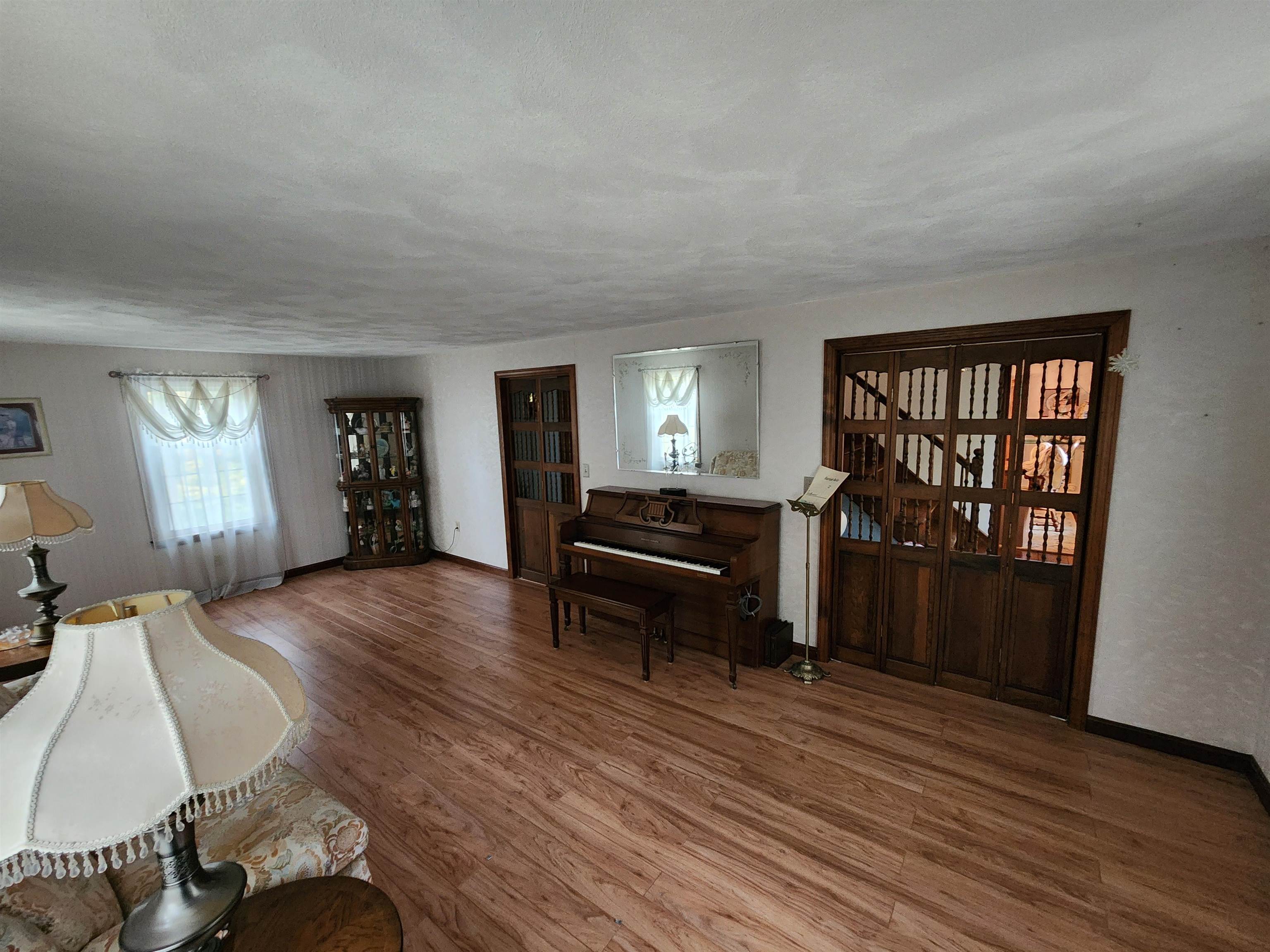 7 Cardinal Road