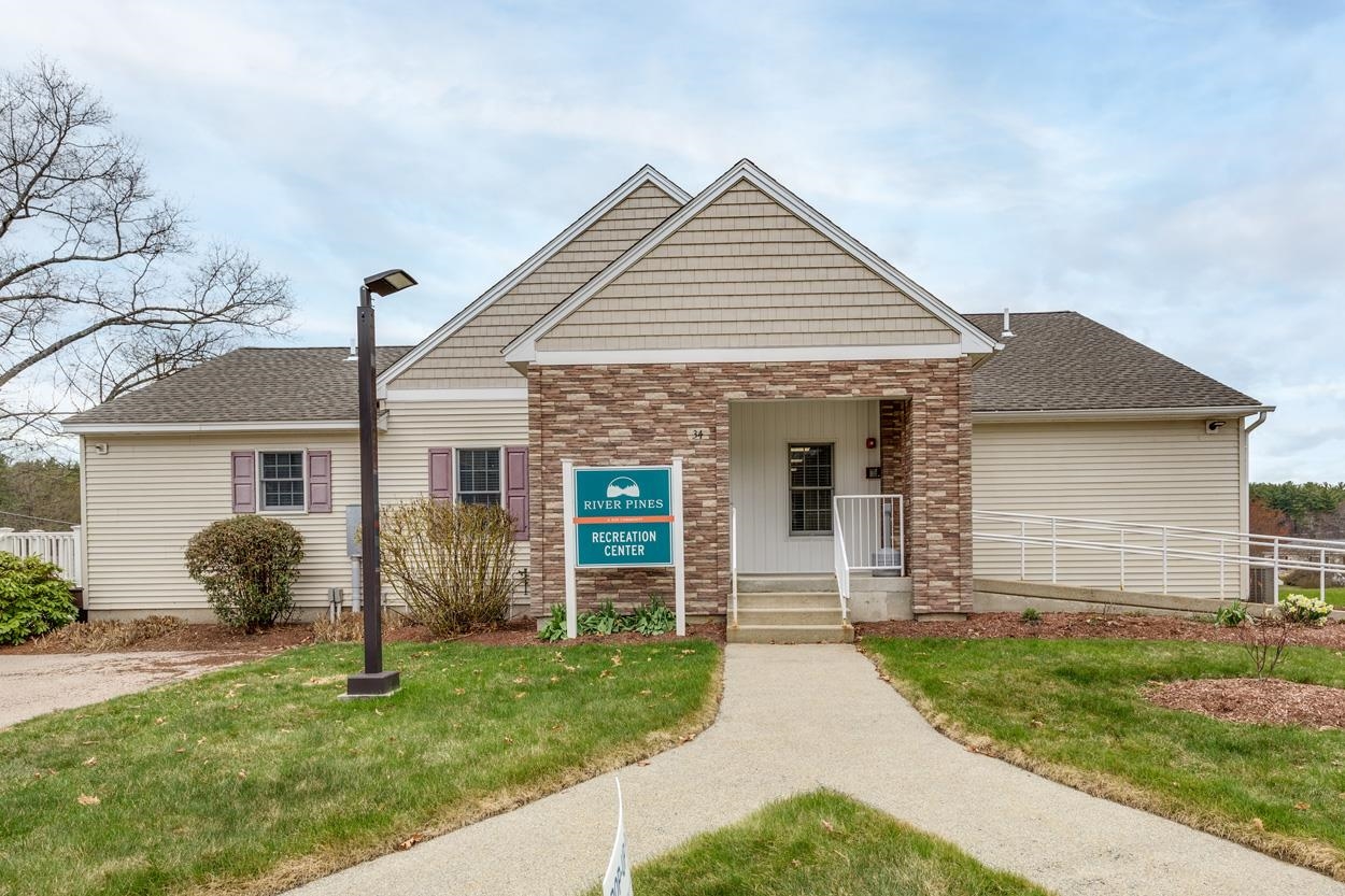 4 Clovercrest Drive