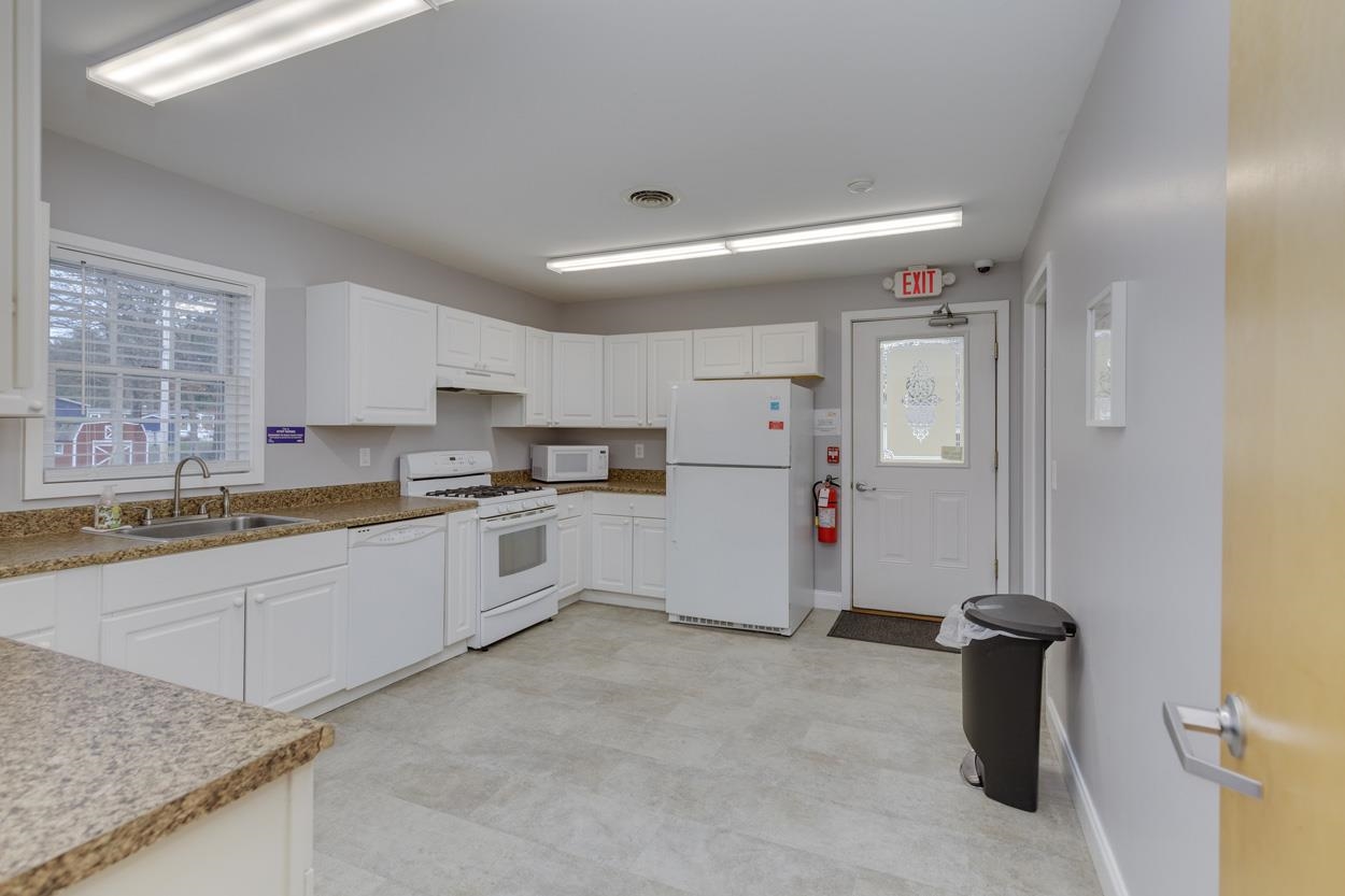 4 Clovercrest Drive