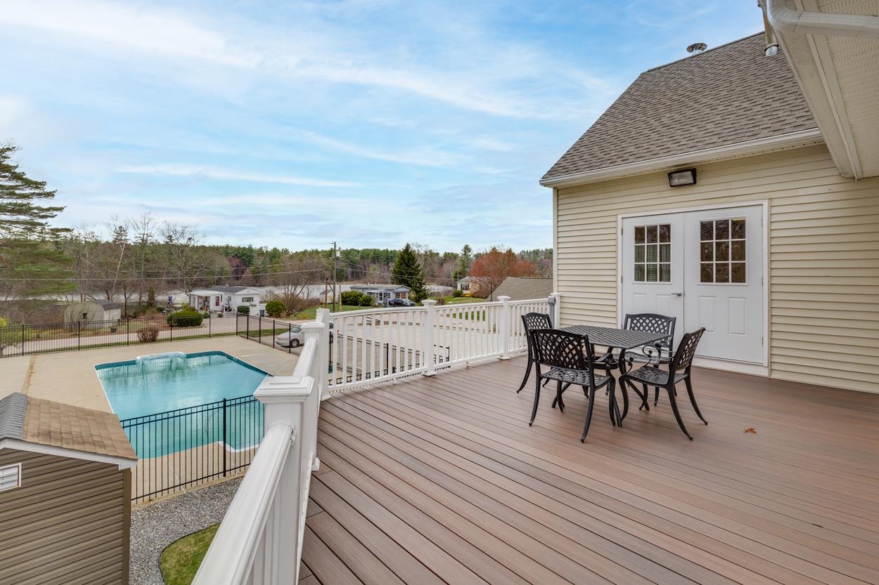 4 Clovercrest Drive