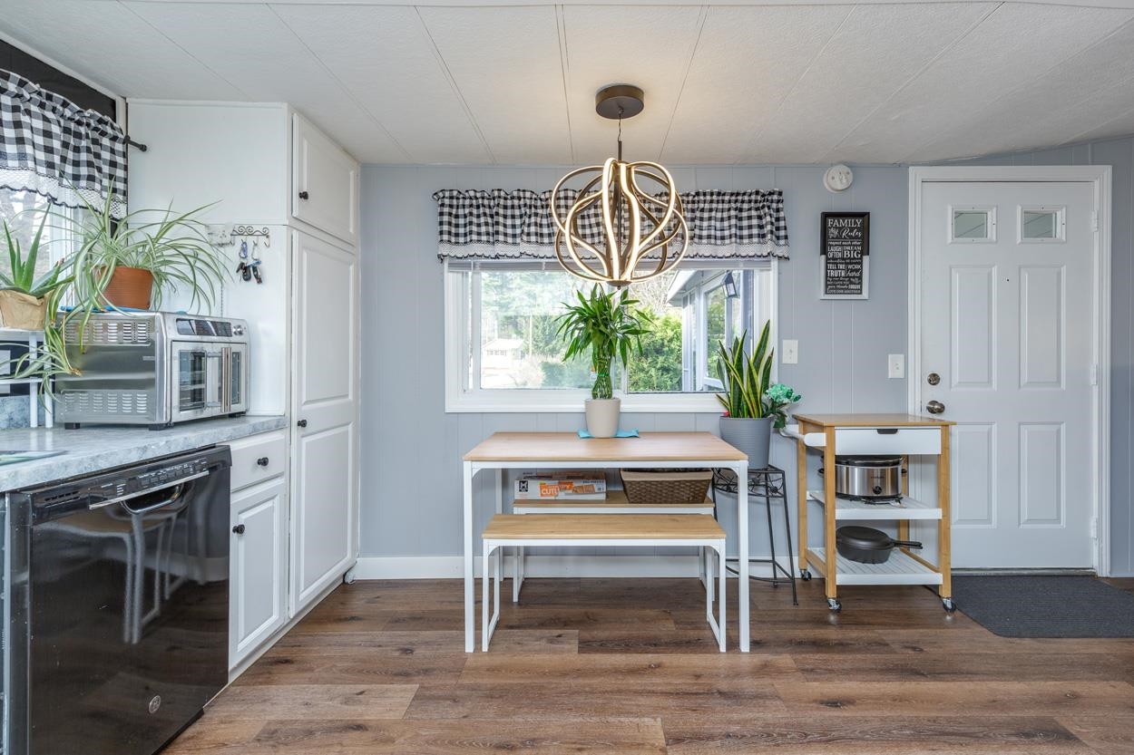 4 Clovercrest Drive