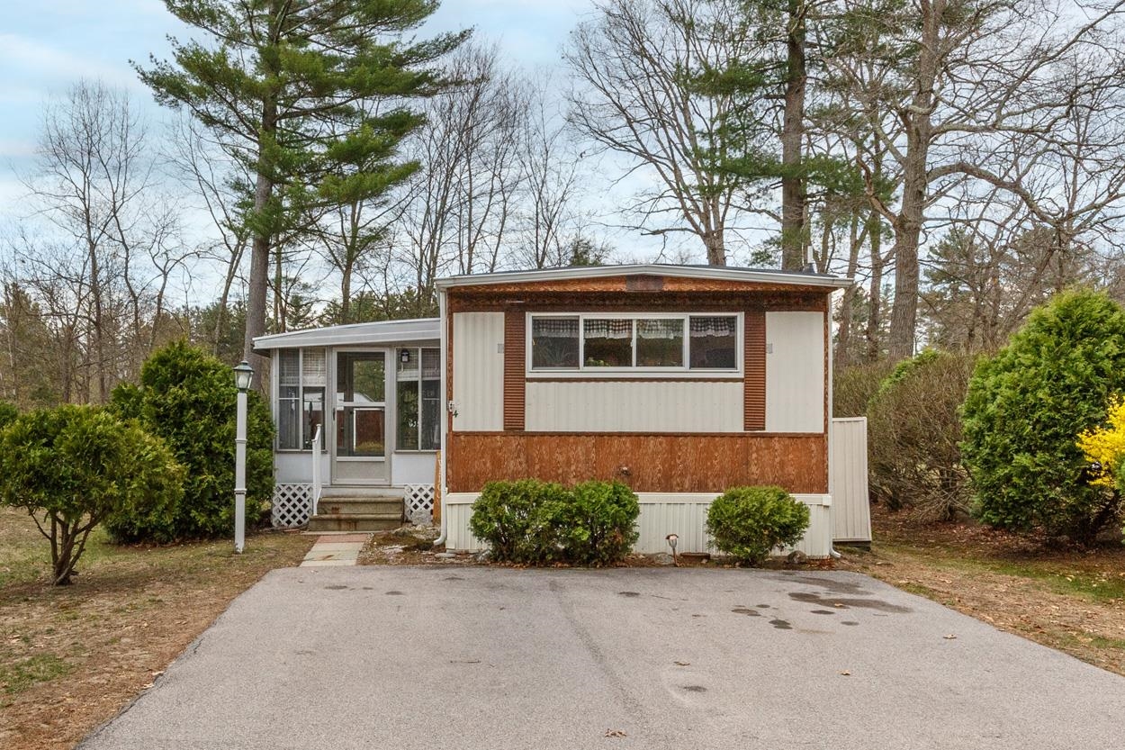 4 Clovercrest Drive