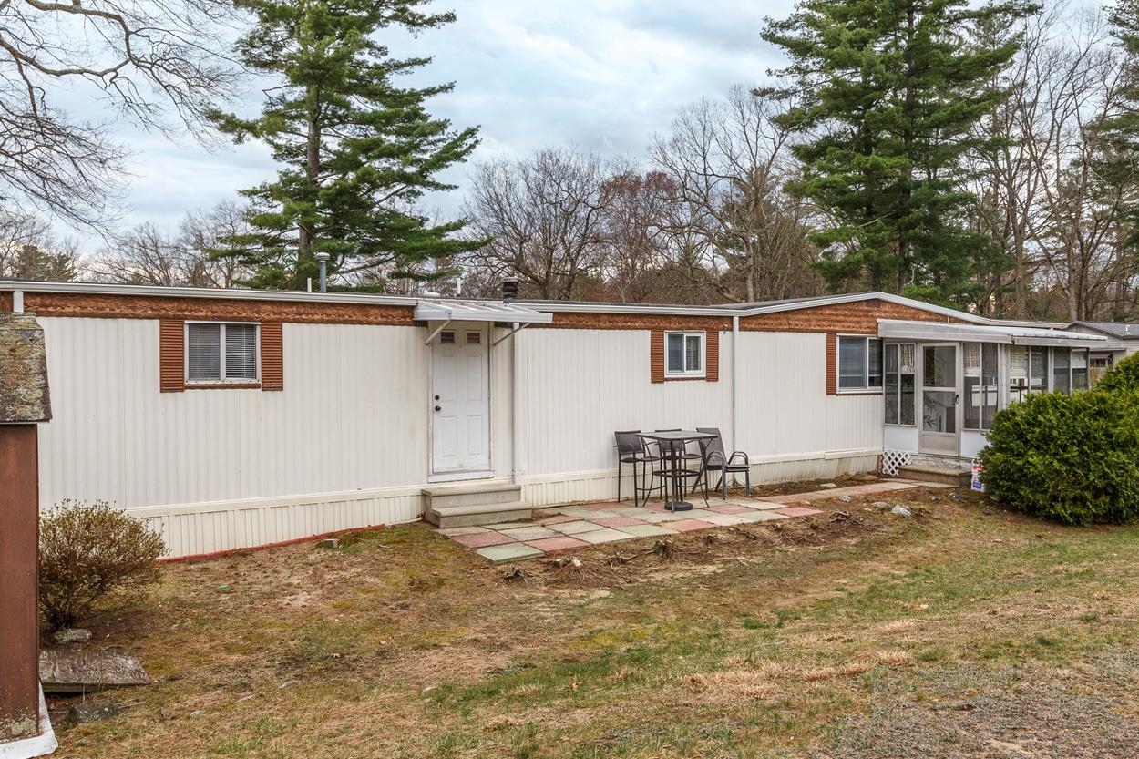 4 Clovercrest Drive