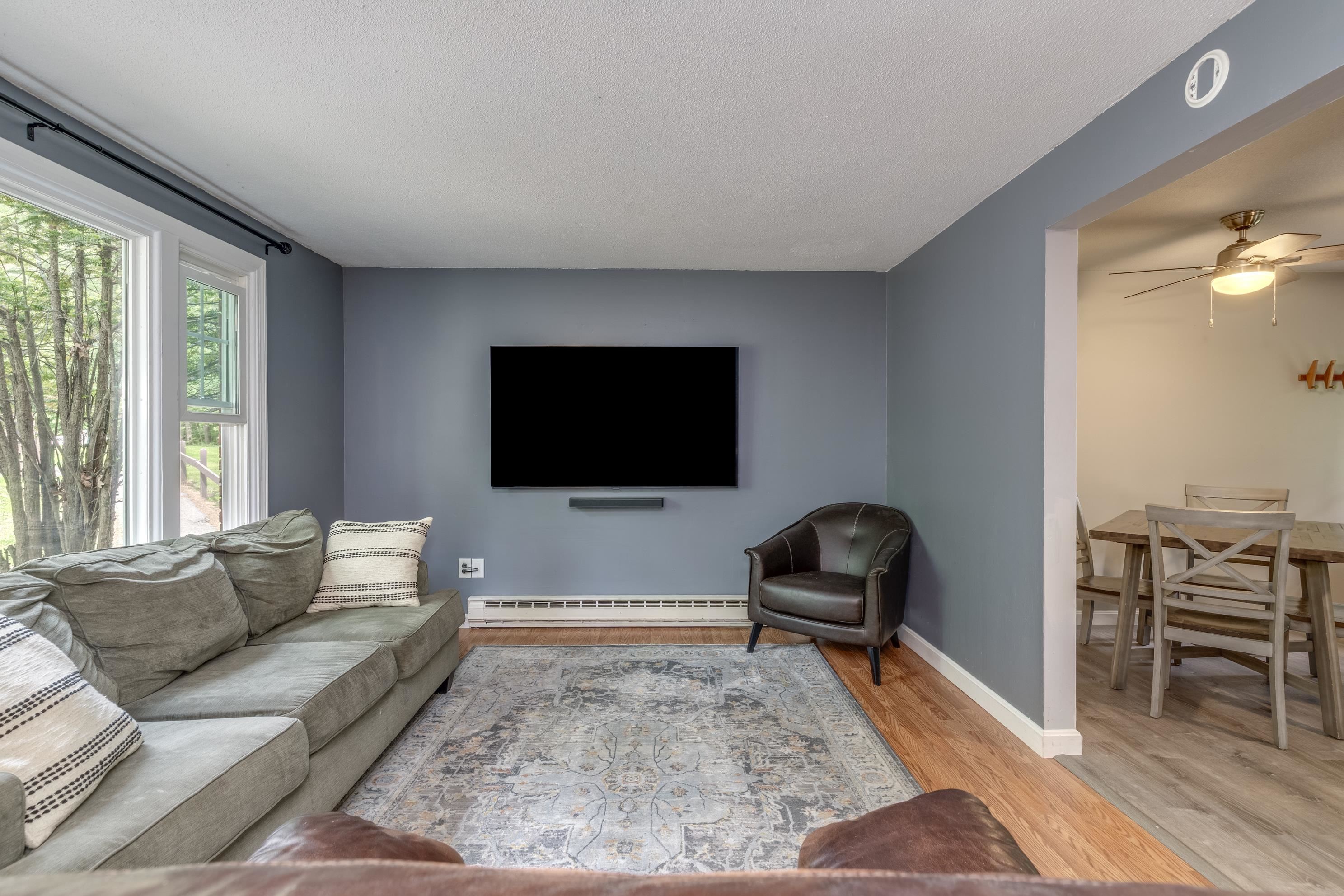 8 Midridge Circle