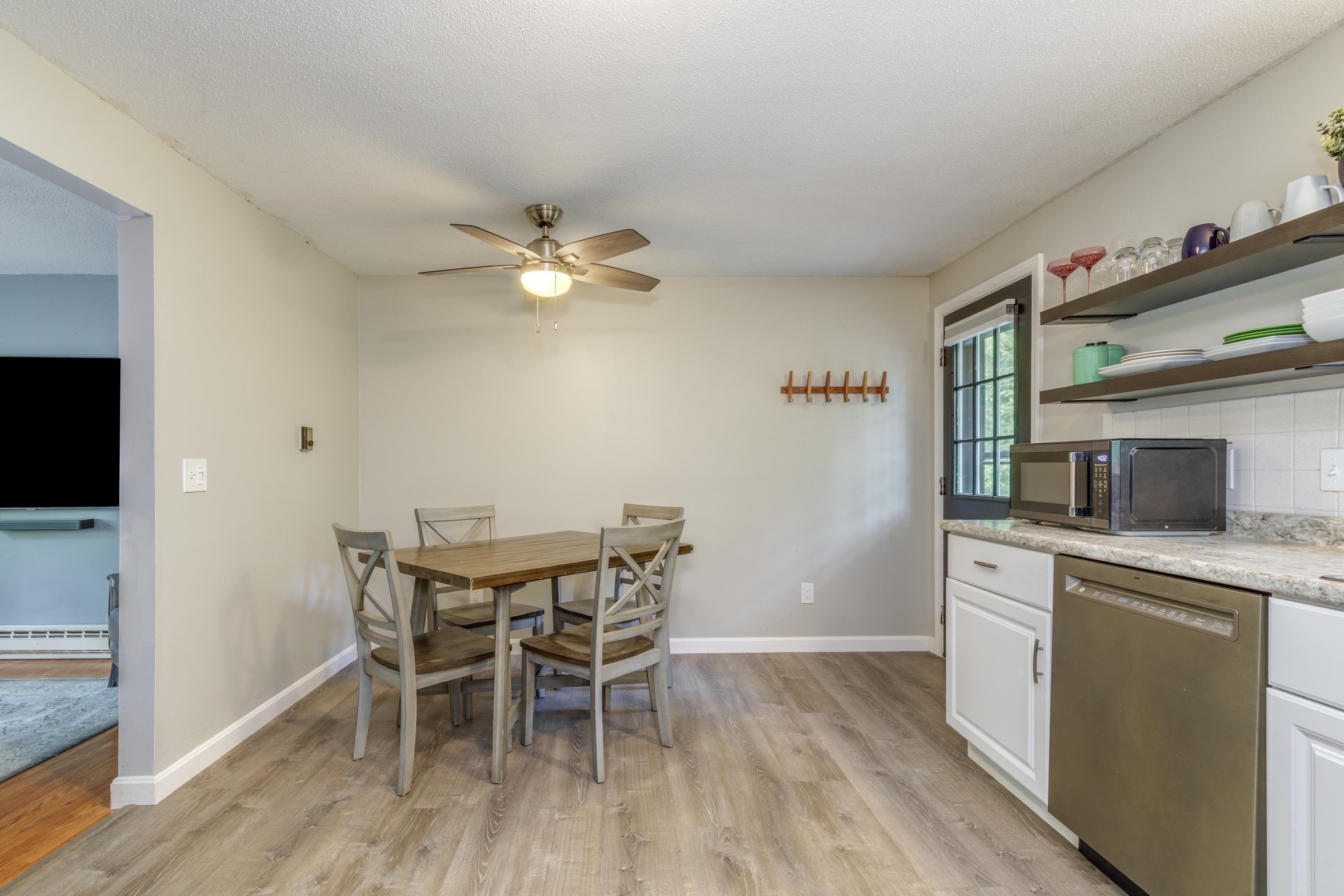 8 Midridge Circle