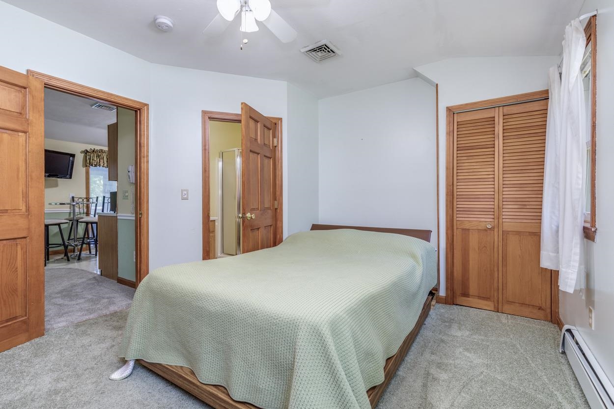 10 Mayflower Drive