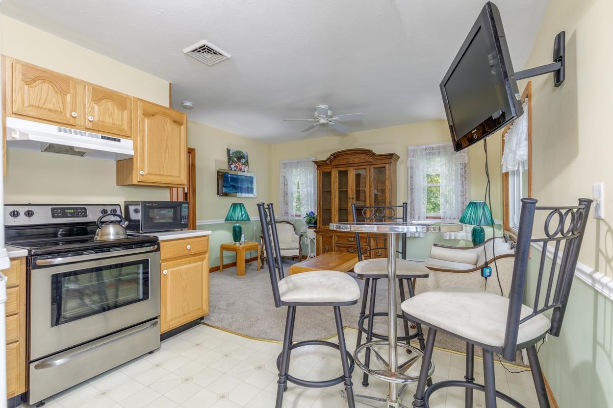 10 Mayflower Drive