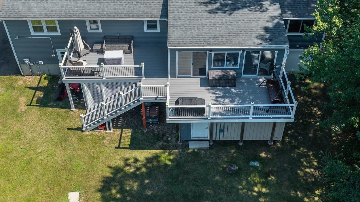 10 Mayflower Drive