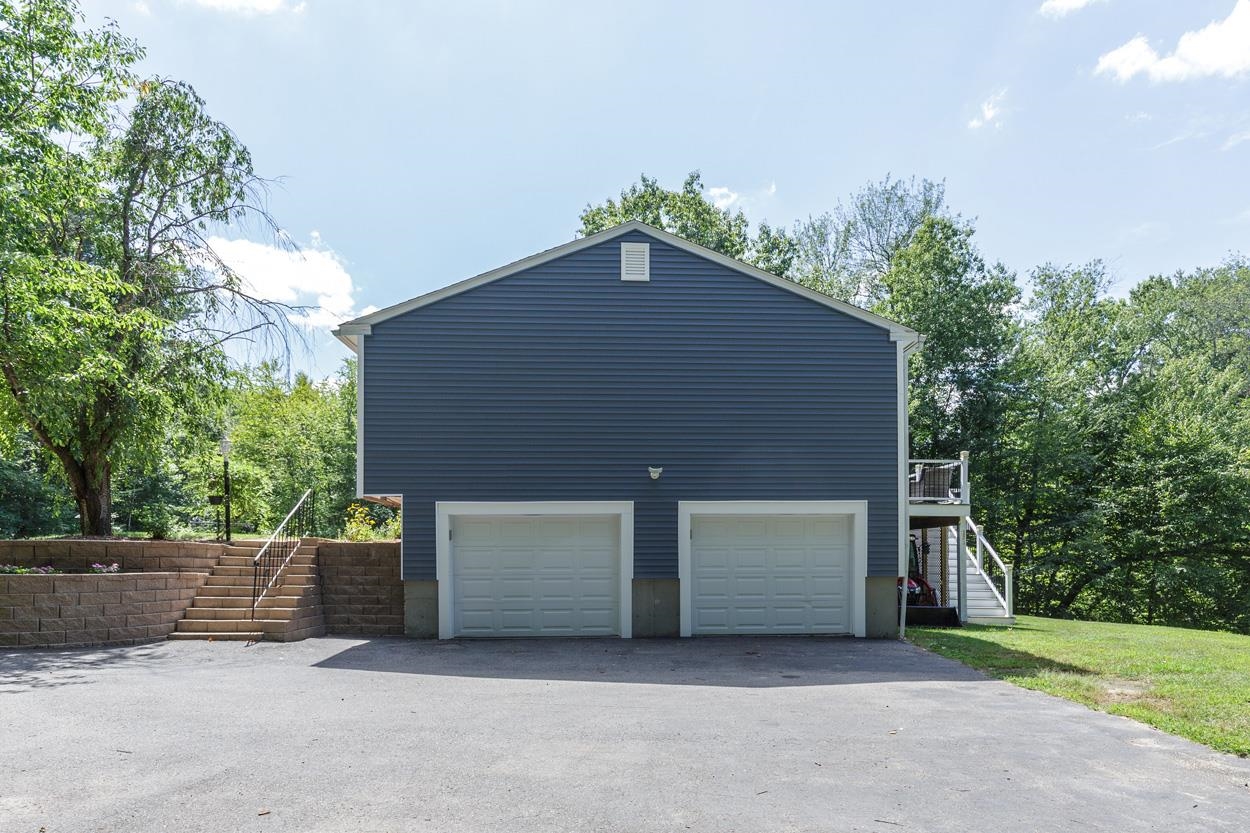 10 Mayflower Drive