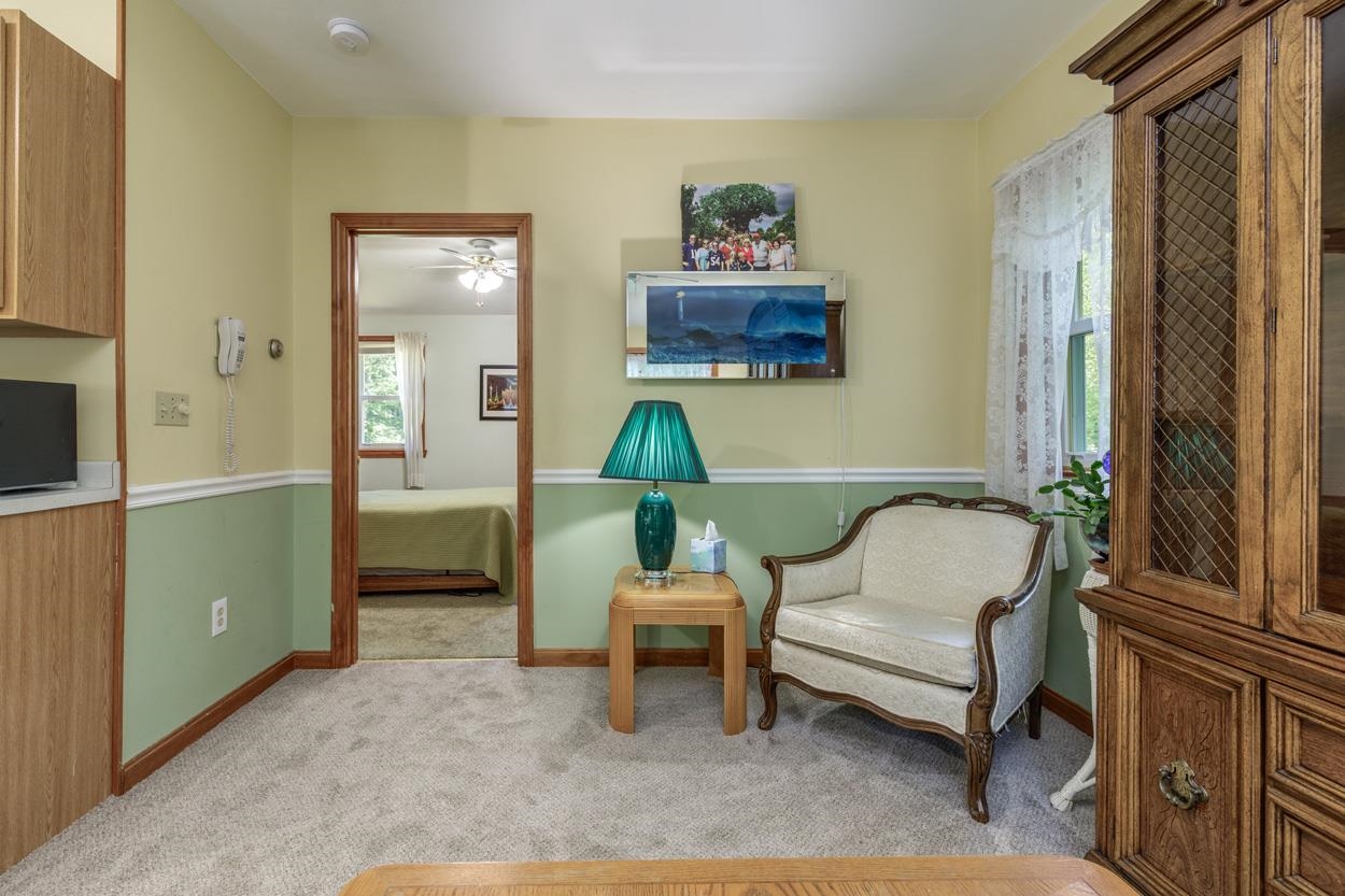 10 Mayflower Drive