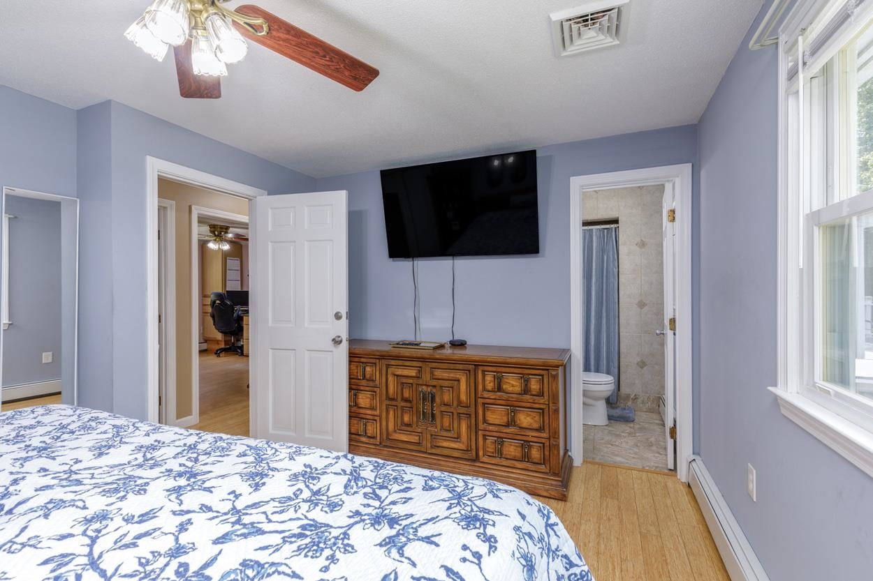 10 Mayflower Drive