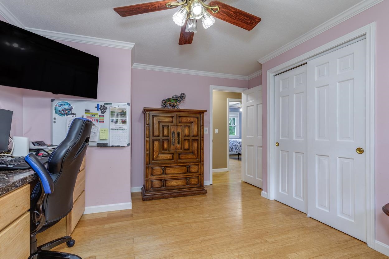 10 Mayflower Drive