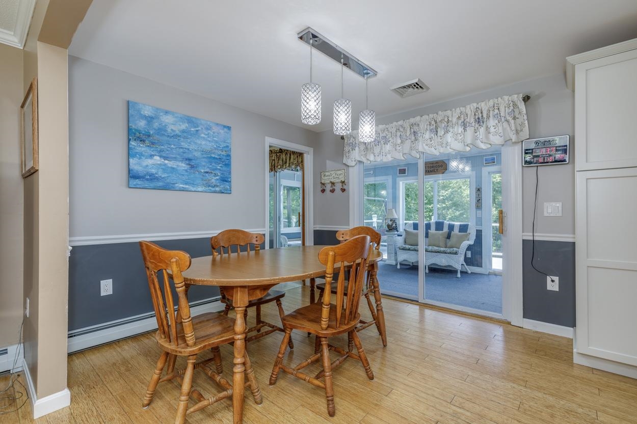 10 Mayflower Drive
