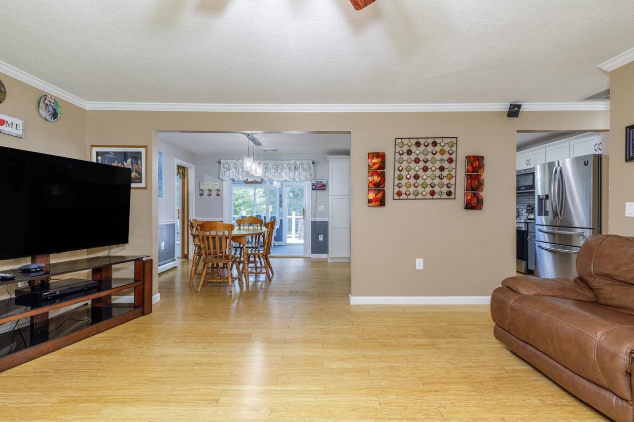 10 Mayflower Drive