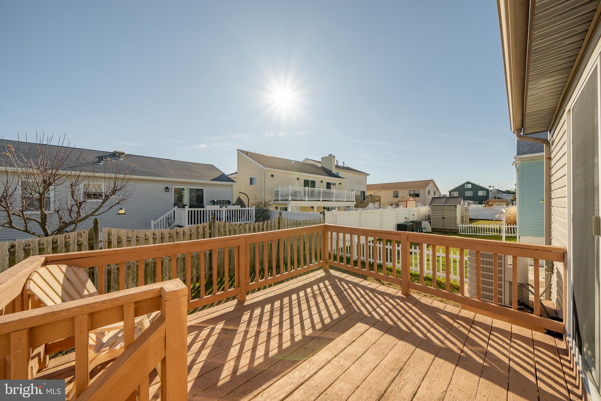 4 TRAVERS PLACE