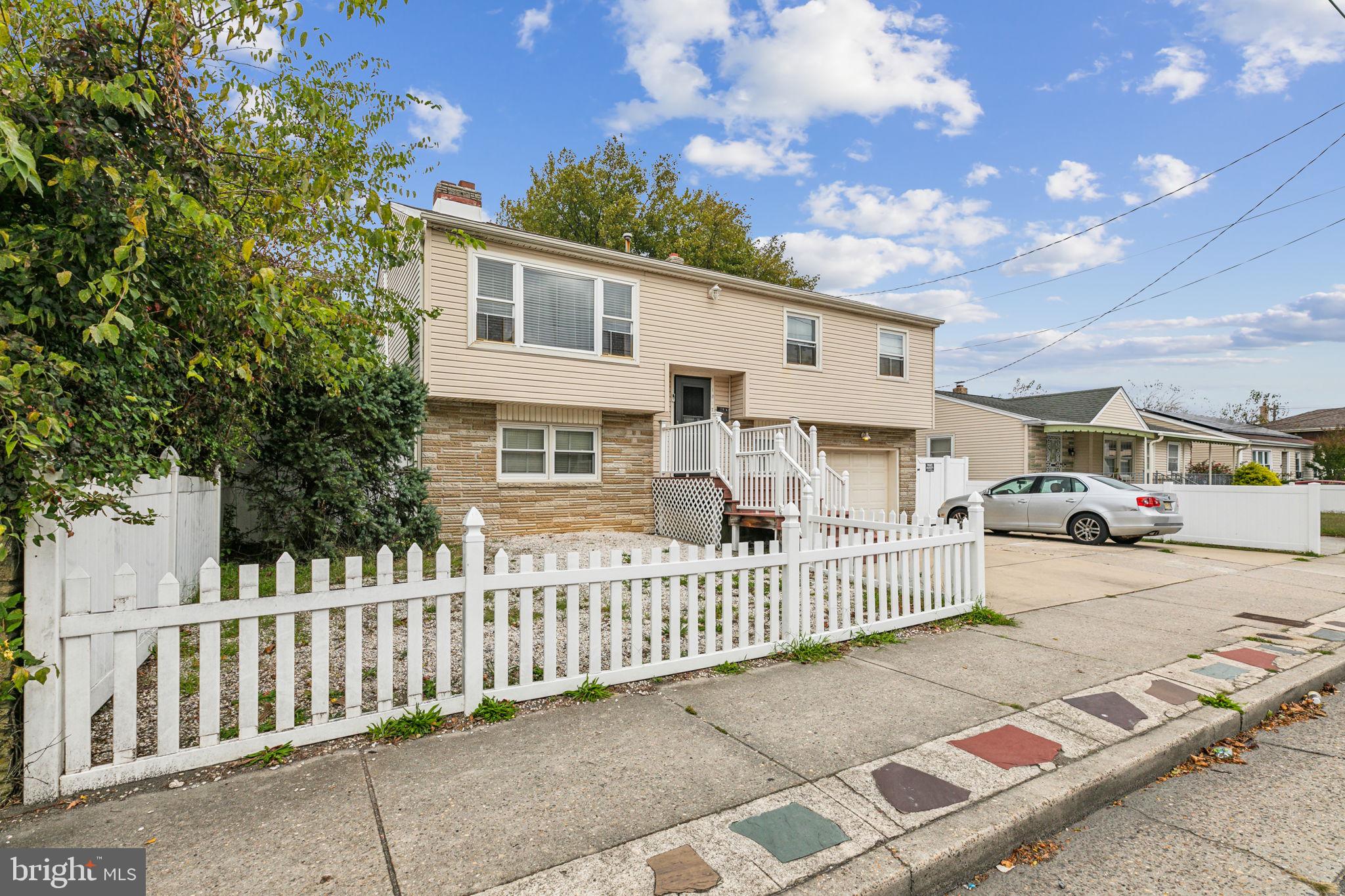 1617 Marmora Ave