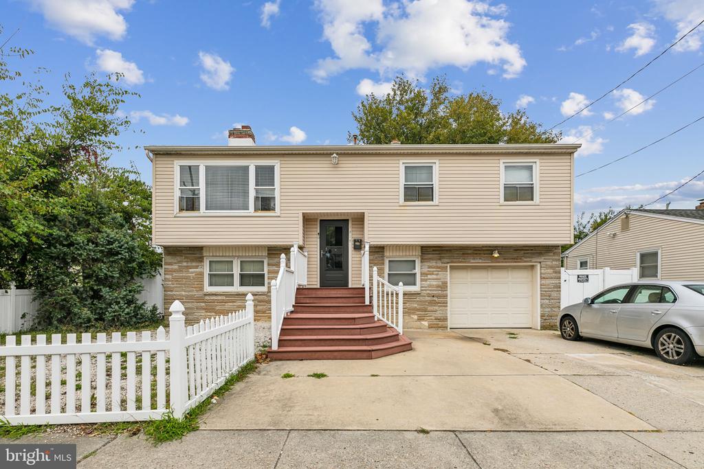 1617 Marmora Ave