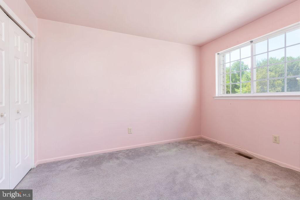 28 Theo Ct