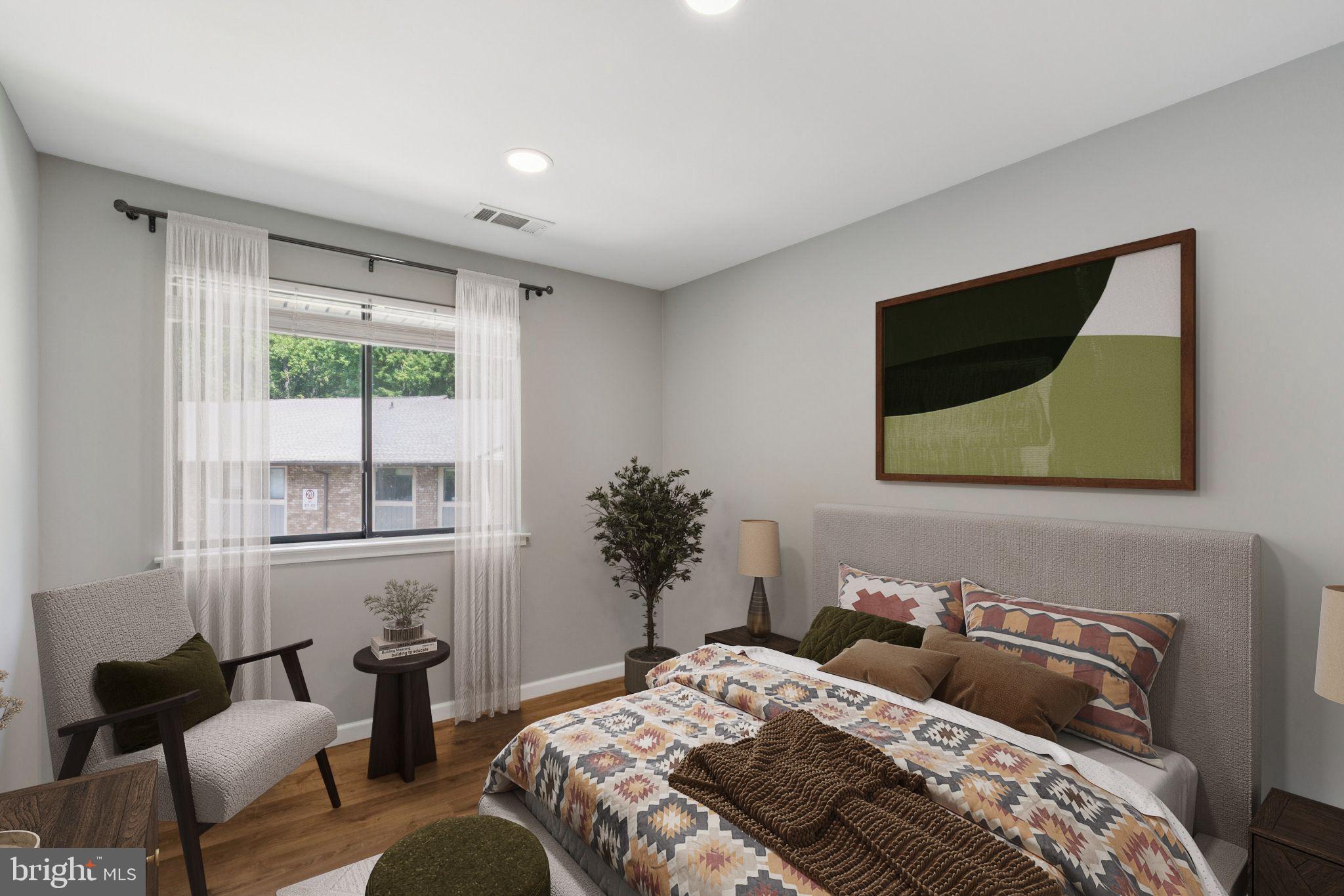 115 E Kings Hwy #420