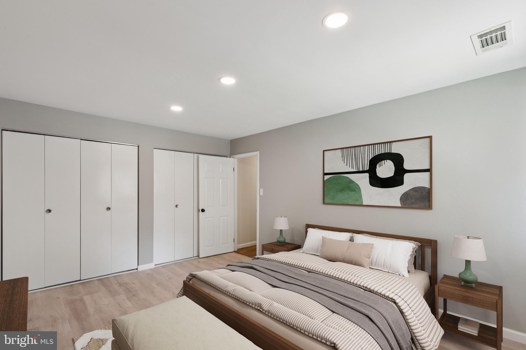 115 E Kings Hwy #420