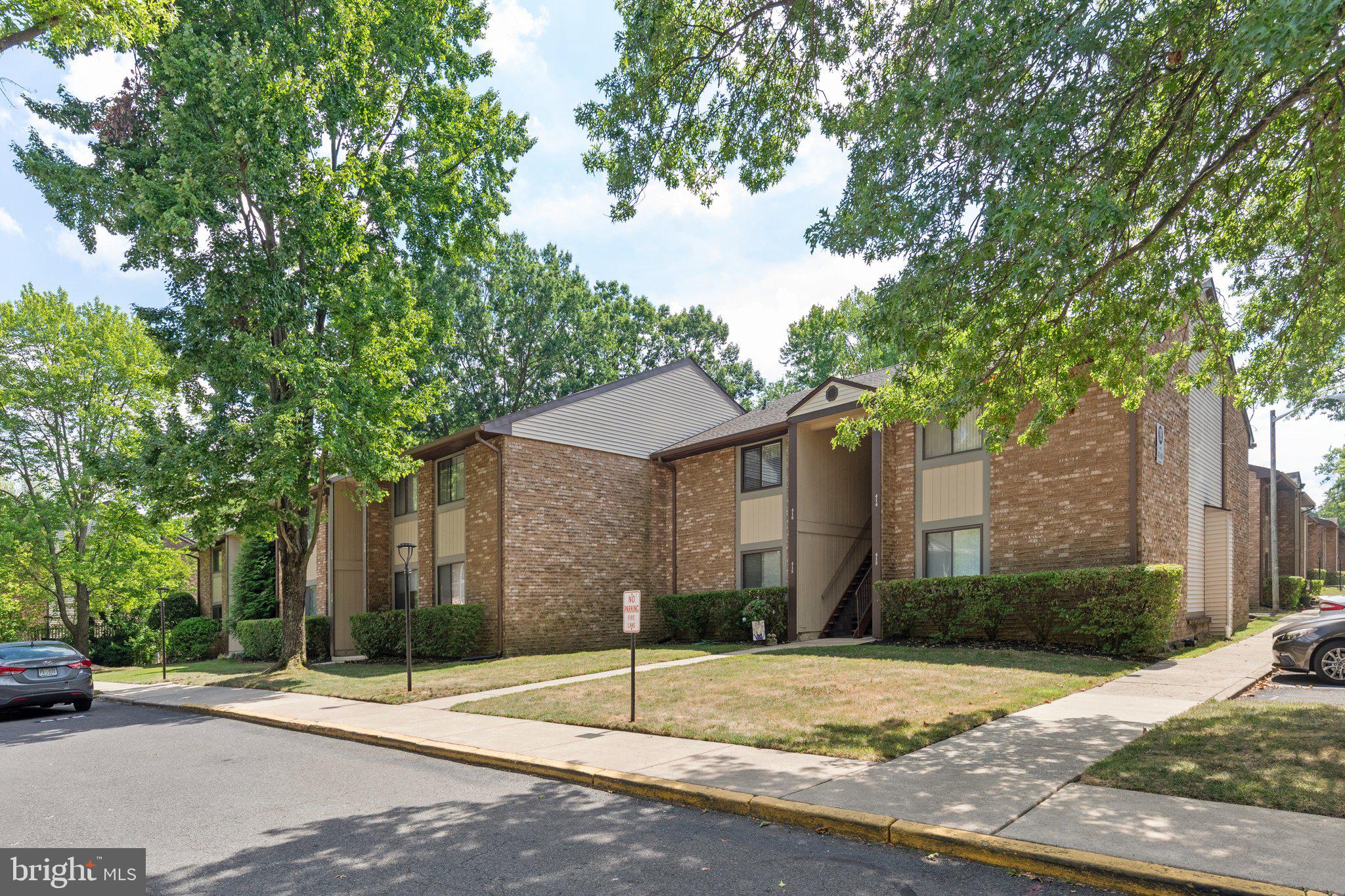 115 E Kings Hwy #420