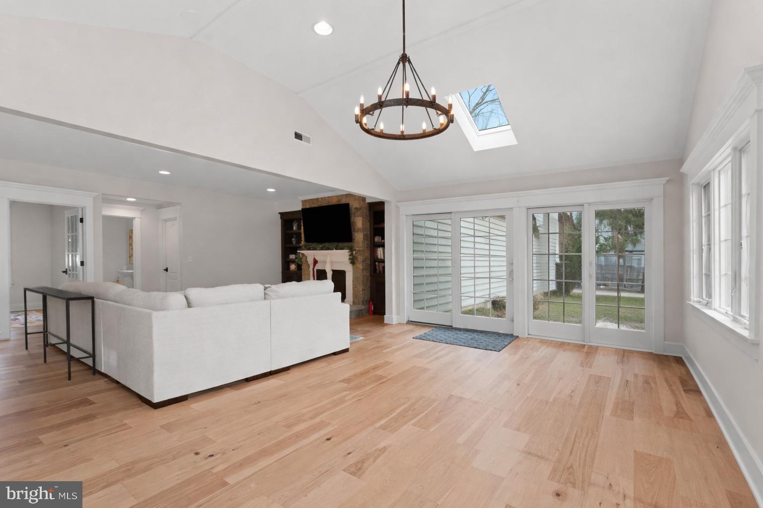 236 CARRIAGE HILL DRIVE