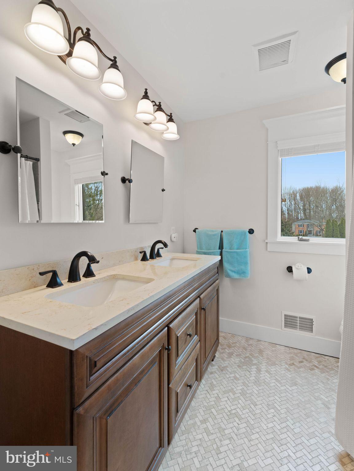 236 CARRIAGE HILL DRIVE