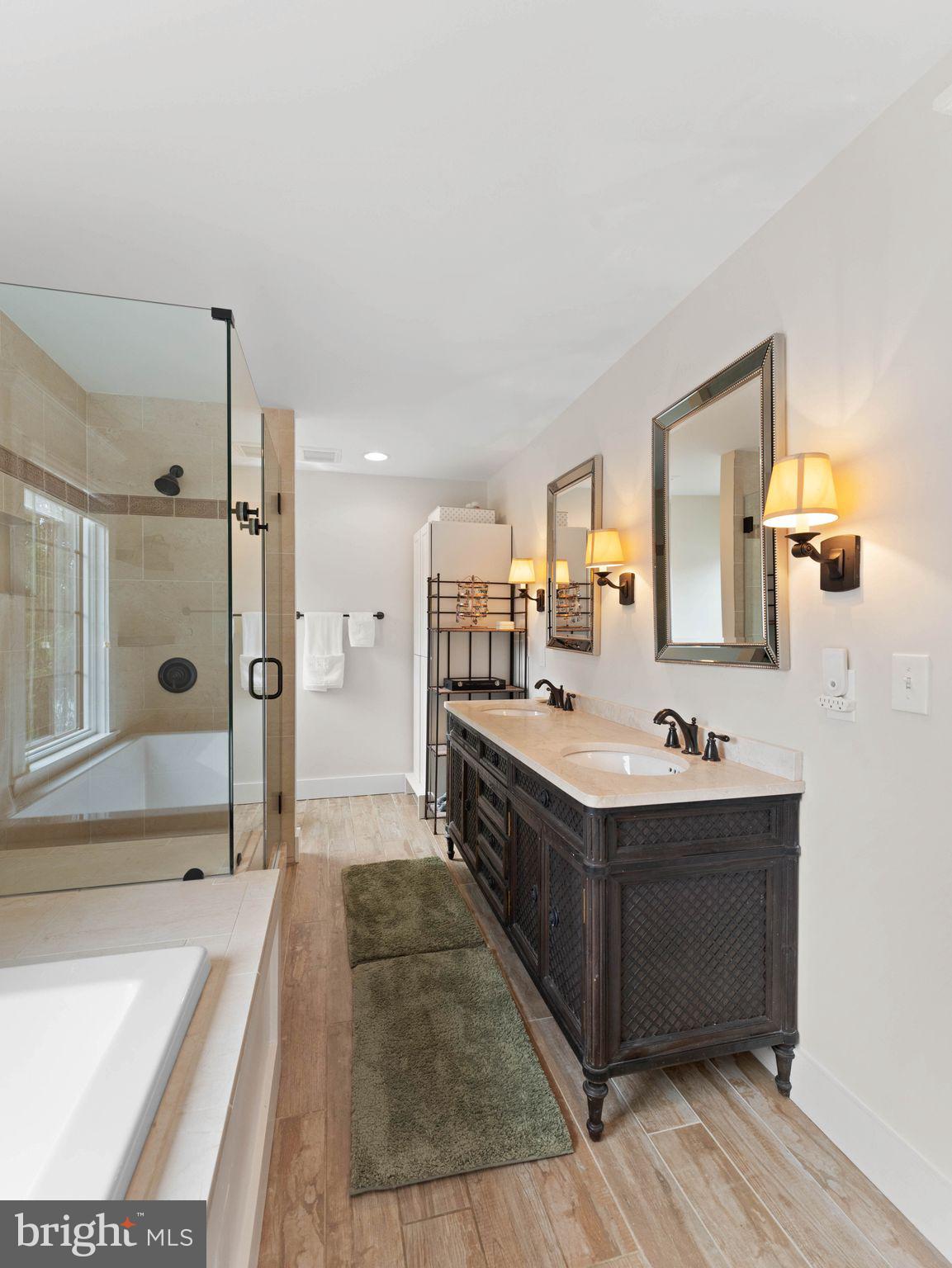 236 CARRIAGE HILL DRIVE