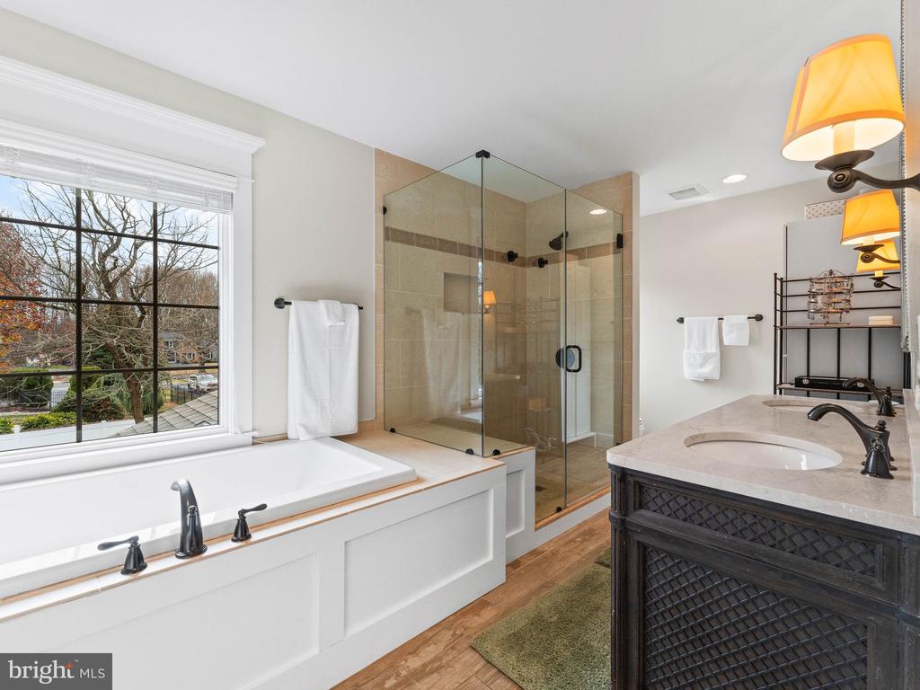 236 CARRIAGE HILL DRIVE