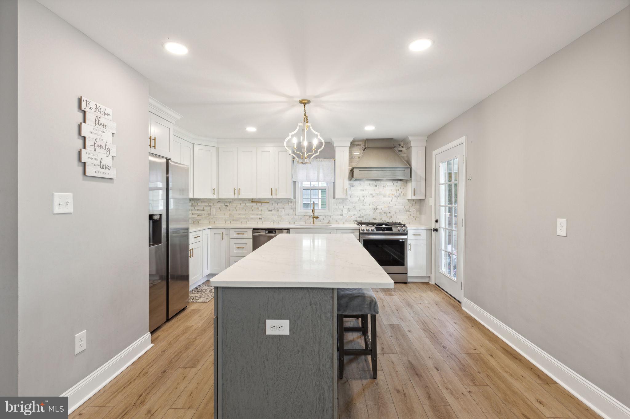 1935 Maple Ave