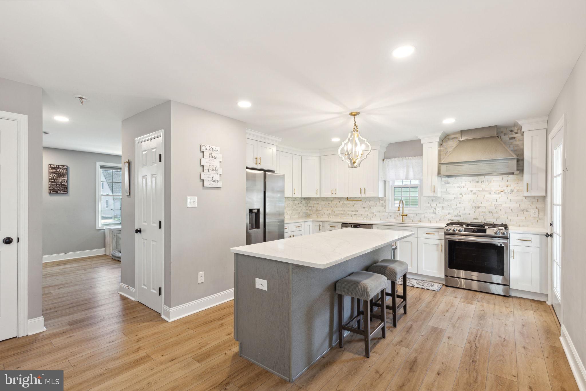 1935 Maple Ave
