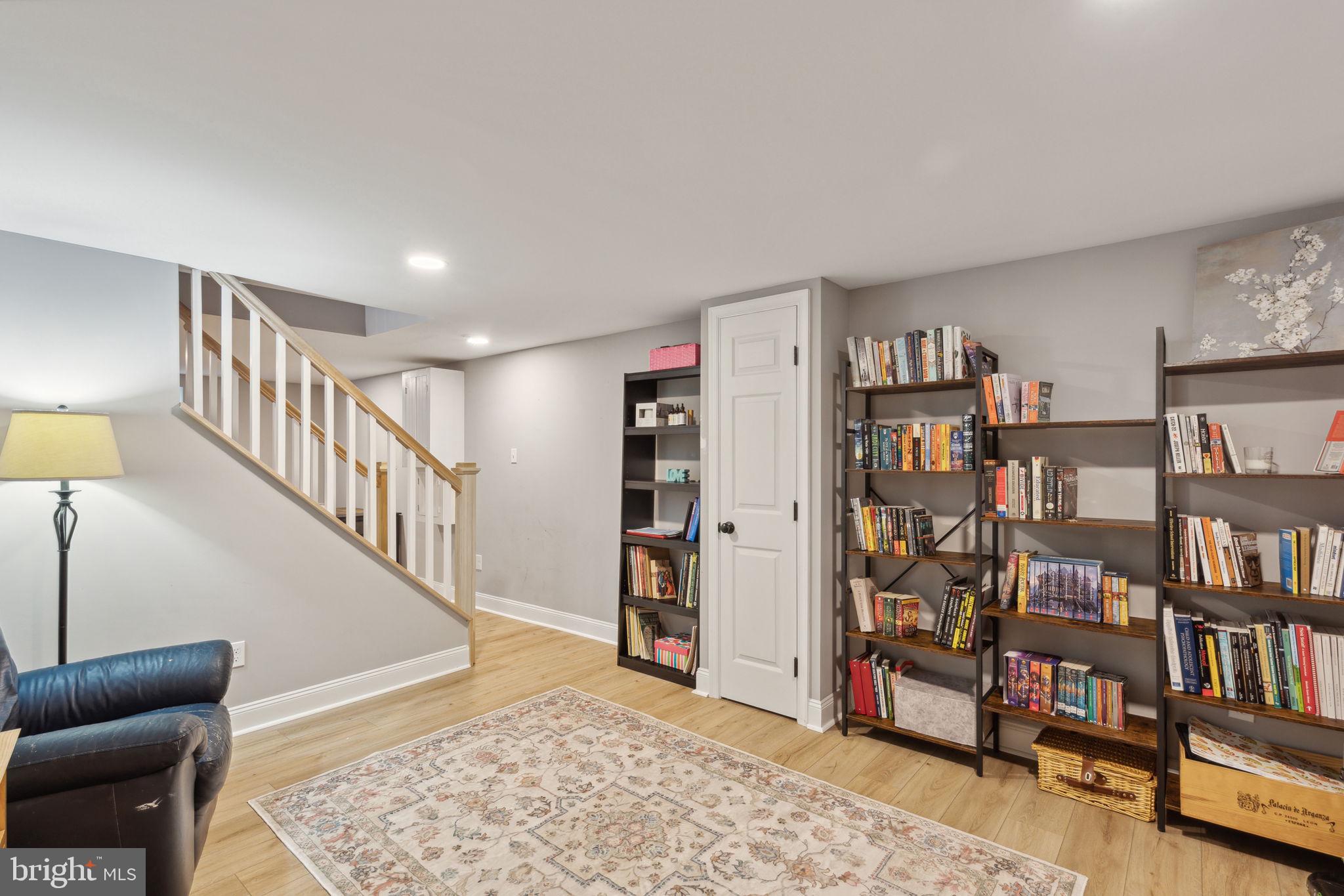 1935 Maple Ave
