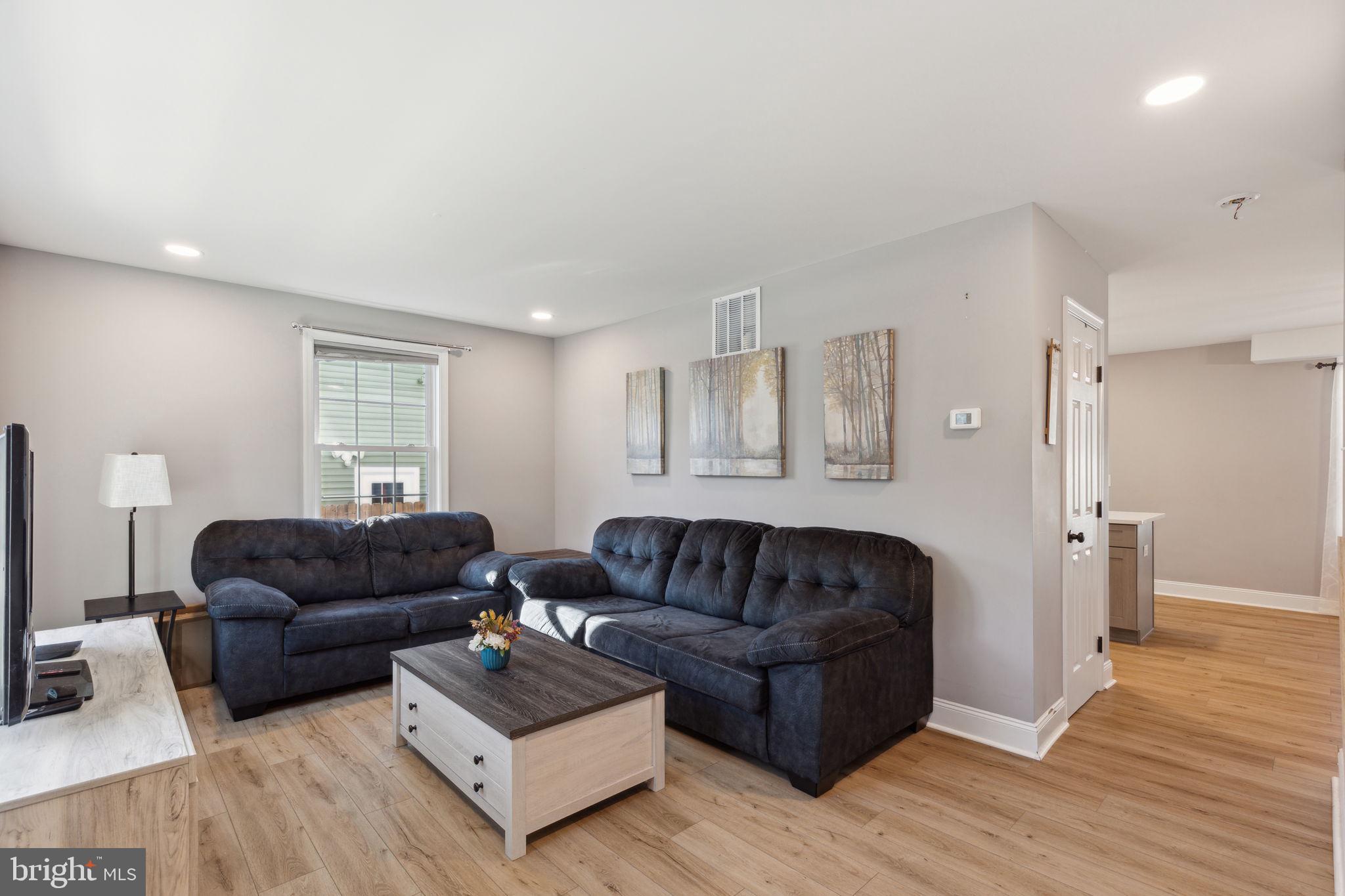 1935 Maple Ave