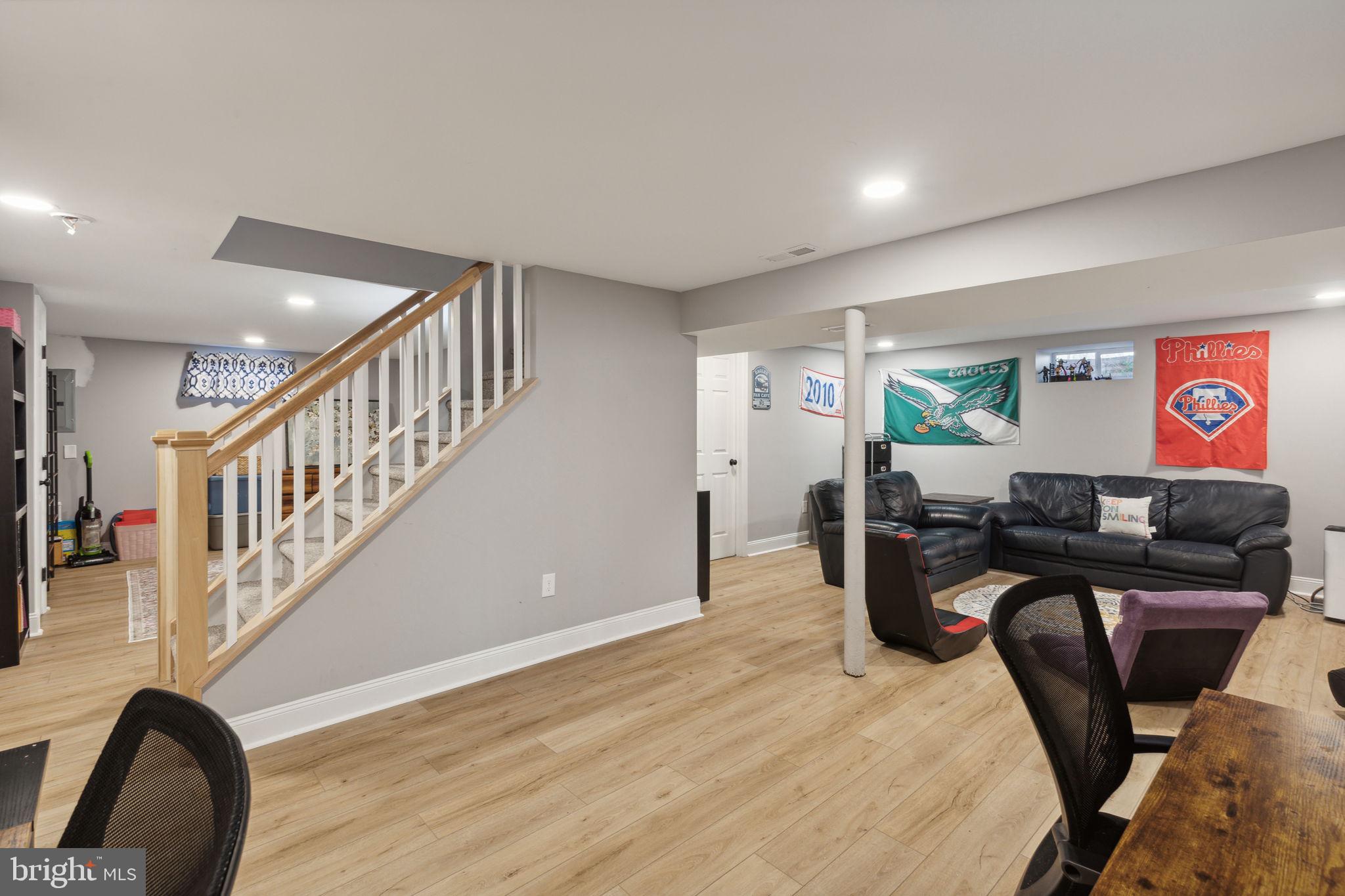 1935 Maple Ave