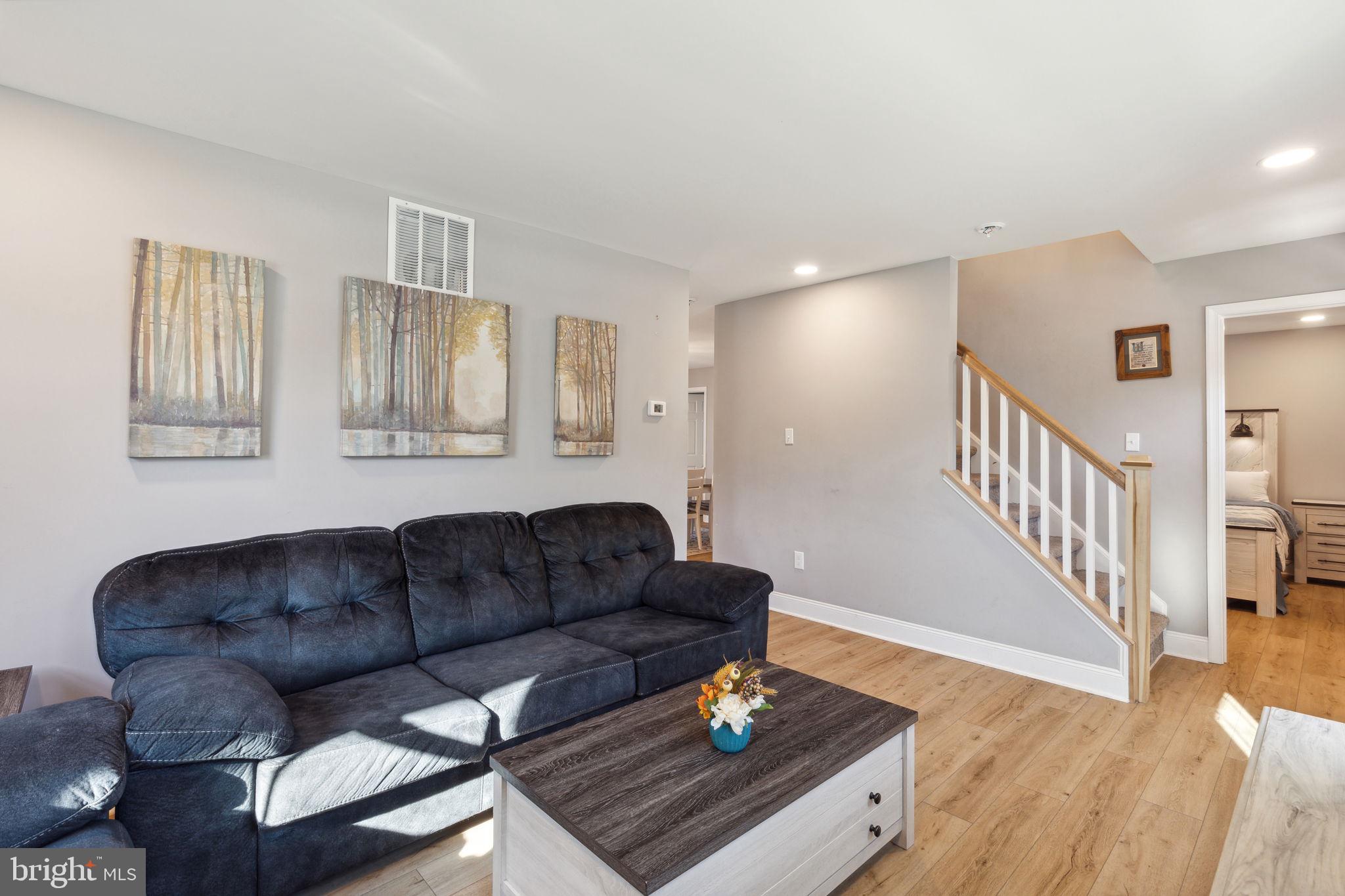 1935 Maple Ave