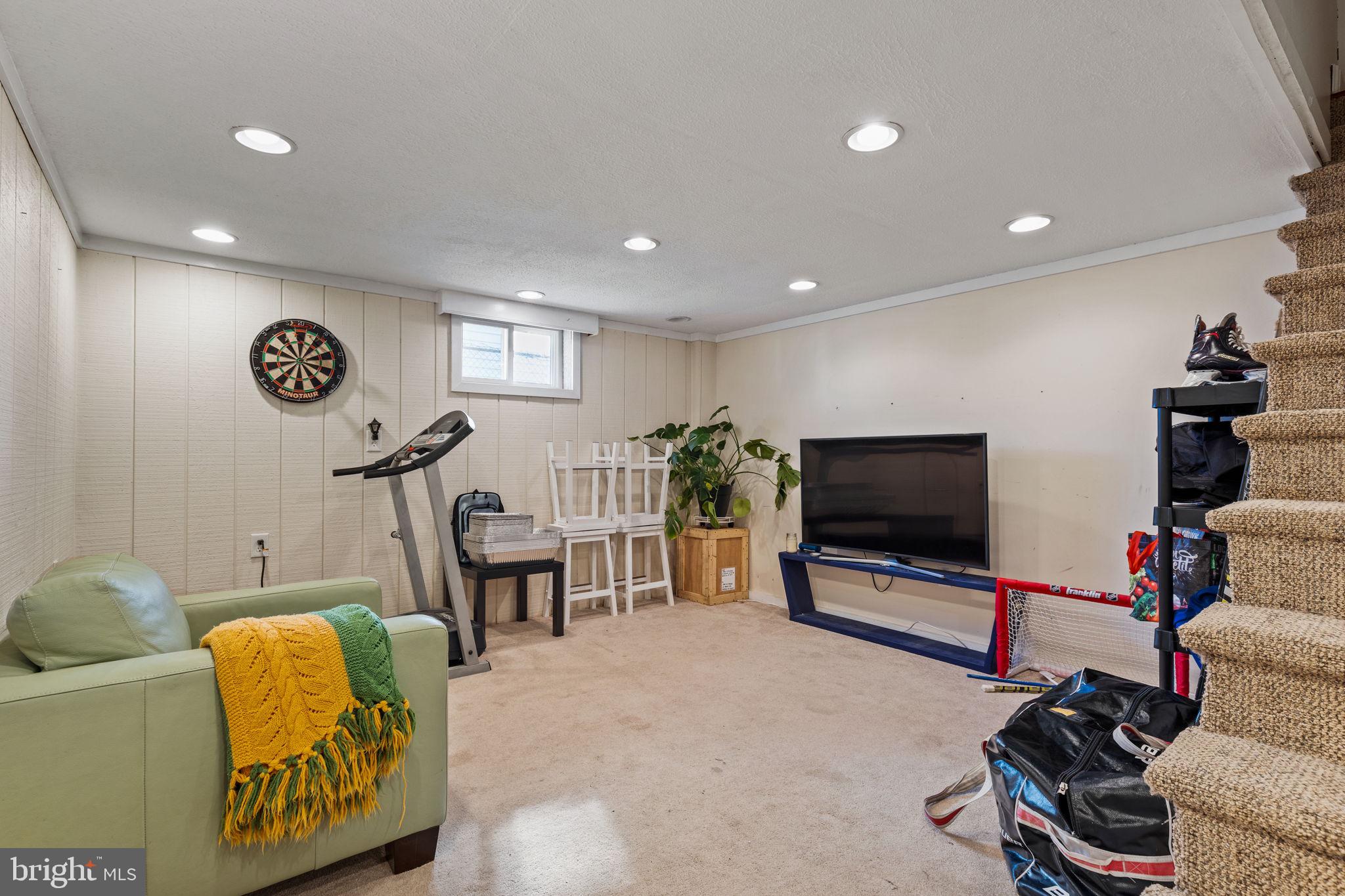 126 Vassar Ave