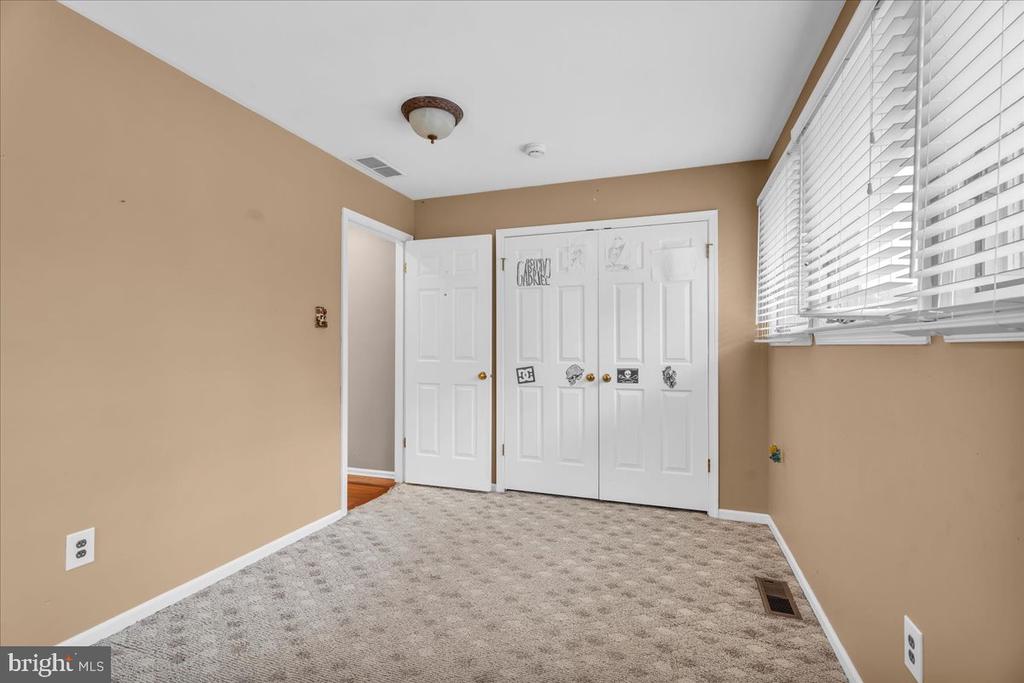 70 Timberline Dr