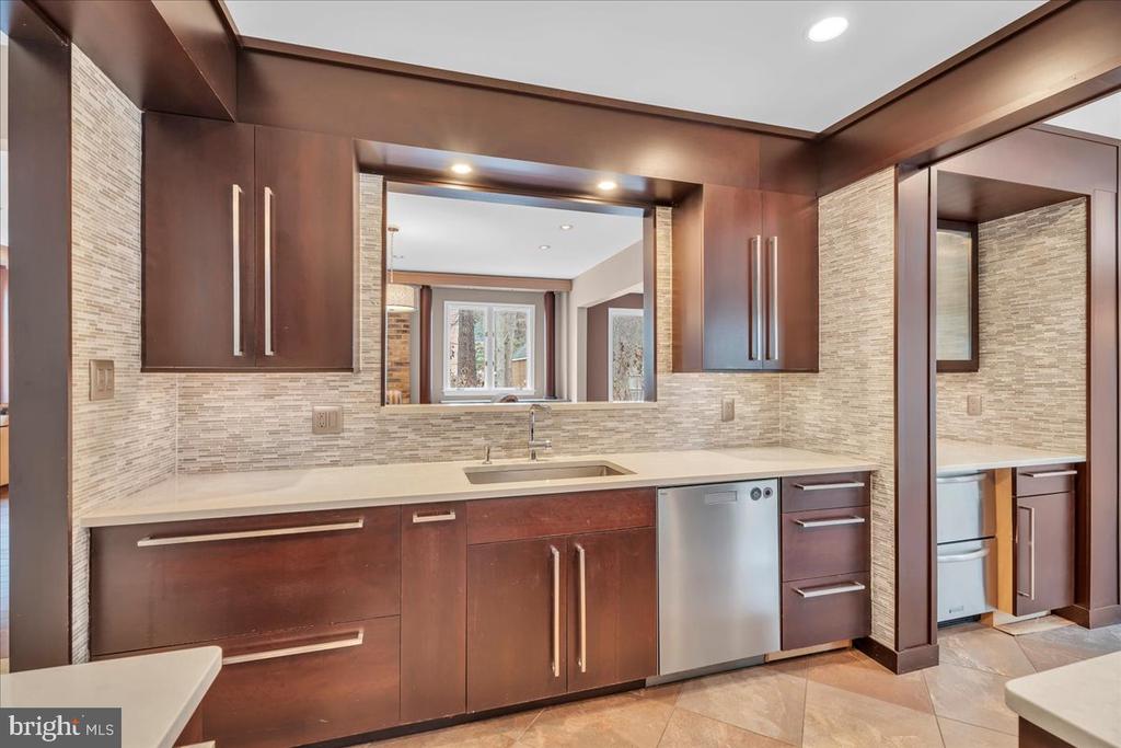 70 Timberline Dr