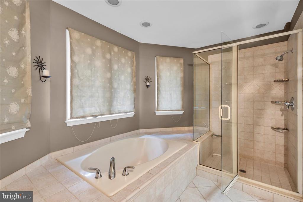 70 Timberline Dr