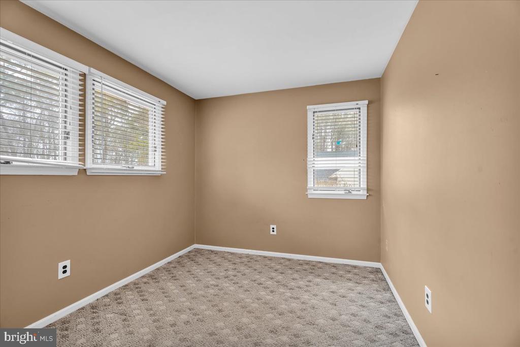 70 Timberline Dr