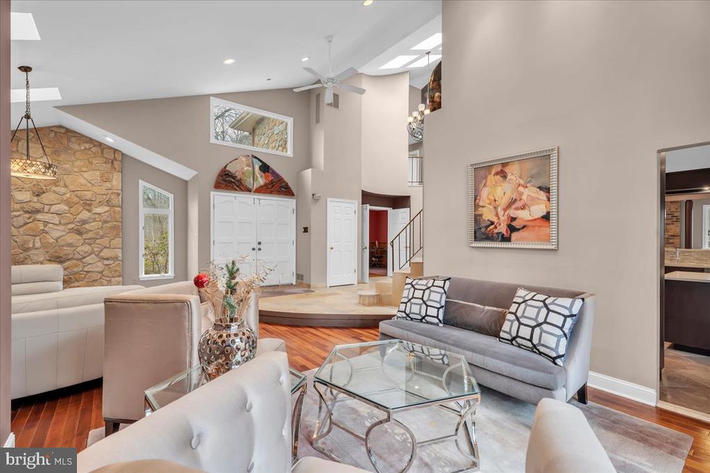 70 Timberline Dr