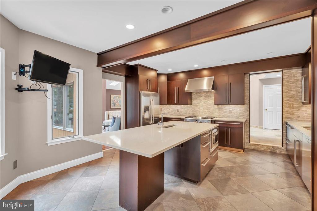 70 Timberline Dr