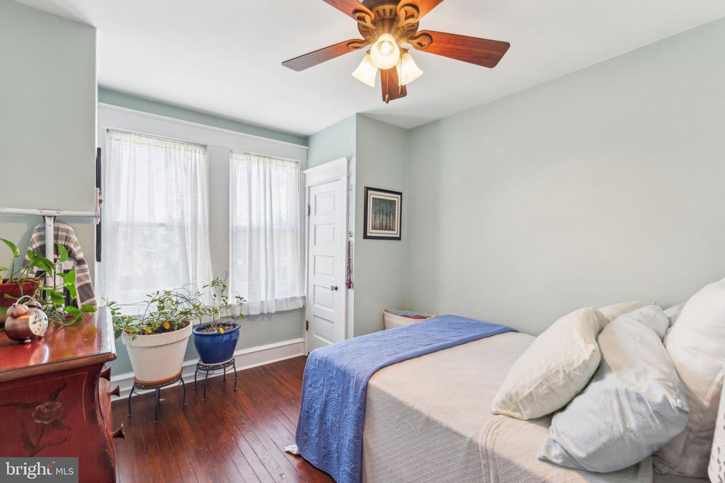 102 Cooper Ave