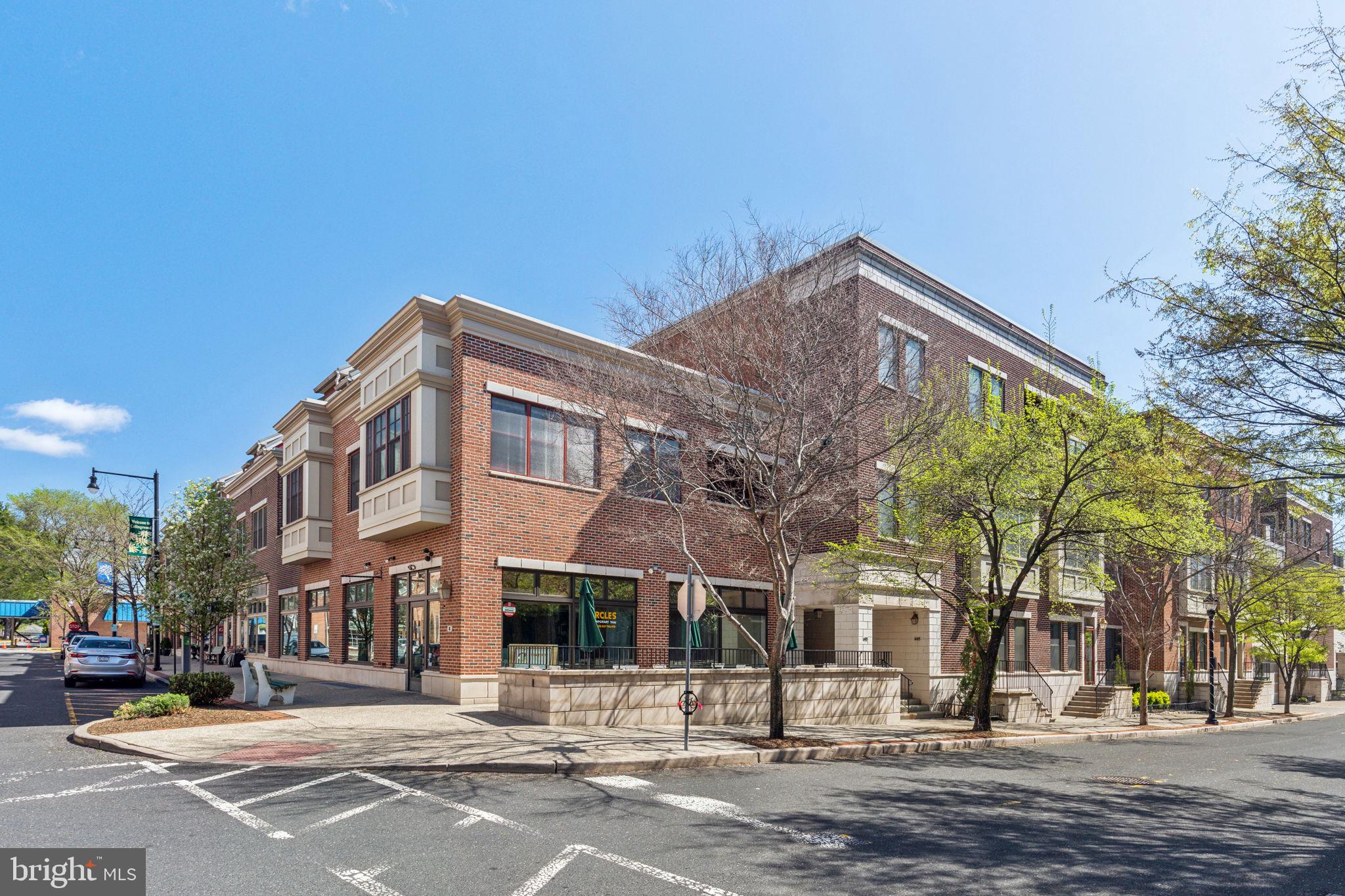 605 N Atlantic Ave #207