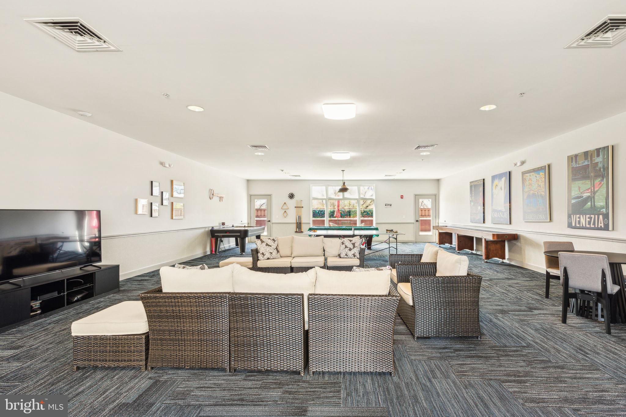 605 N Atlantic Ave #207
